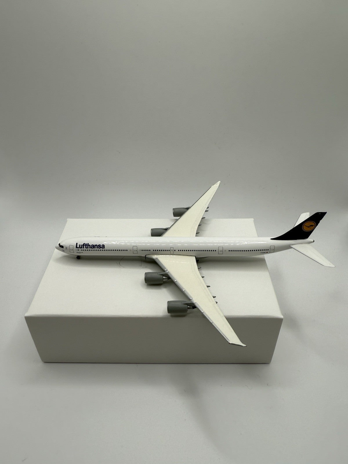 Herpa Wings 1:500 Lufthansa A340-600