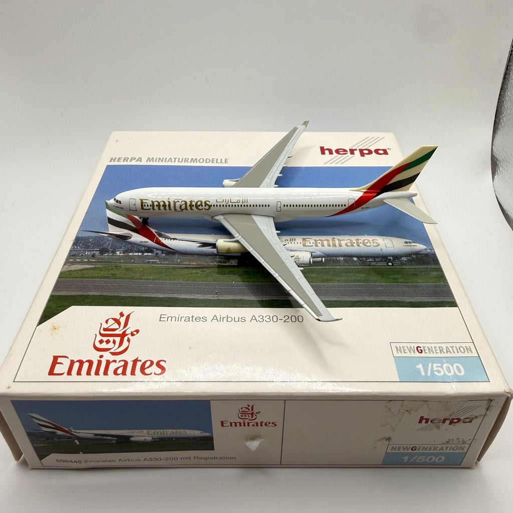 Herpa Wings 1:500 Emirates A330-200