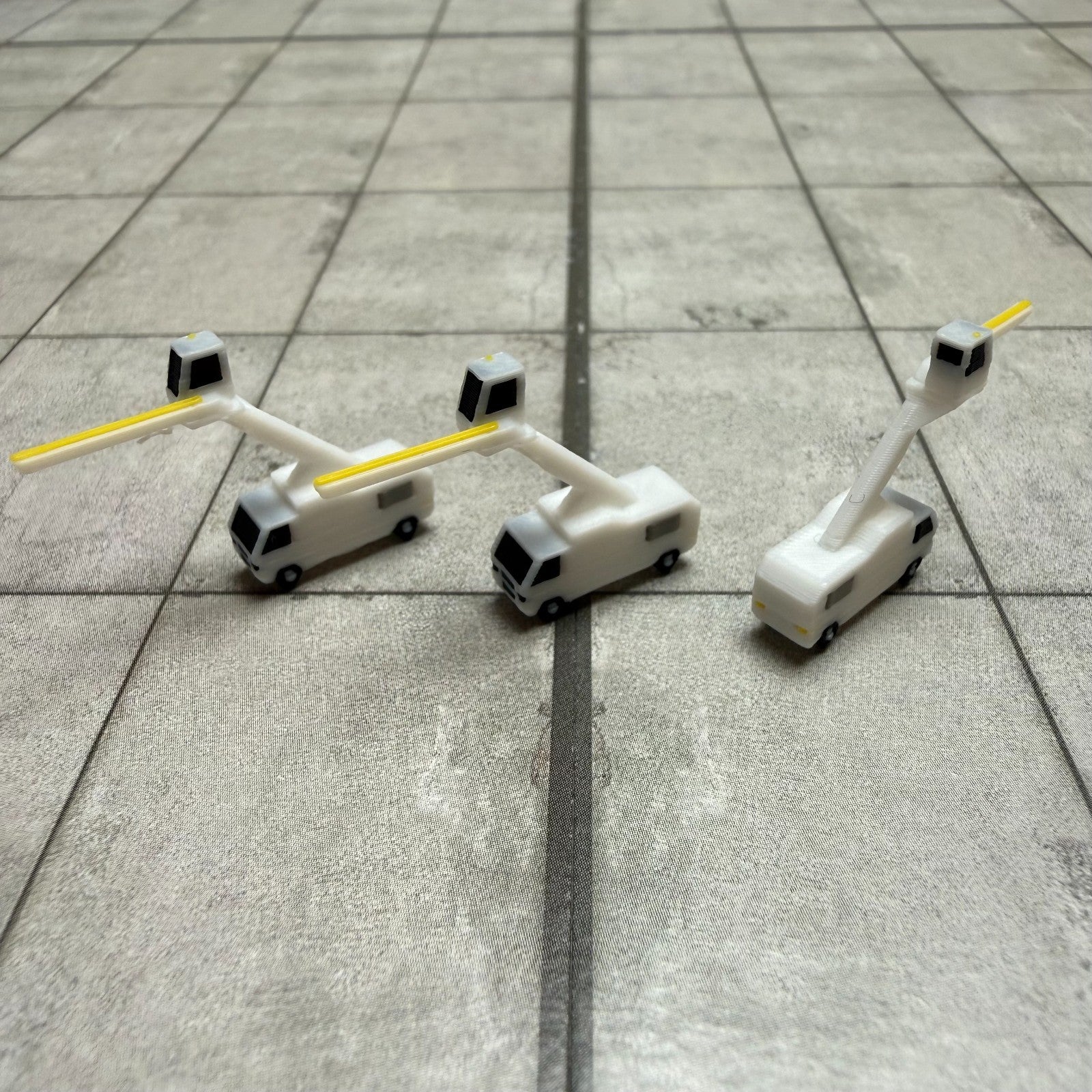 für Herpa Wings 1:500 / 1:400  10x Enteiser De-icing vehicles GSE