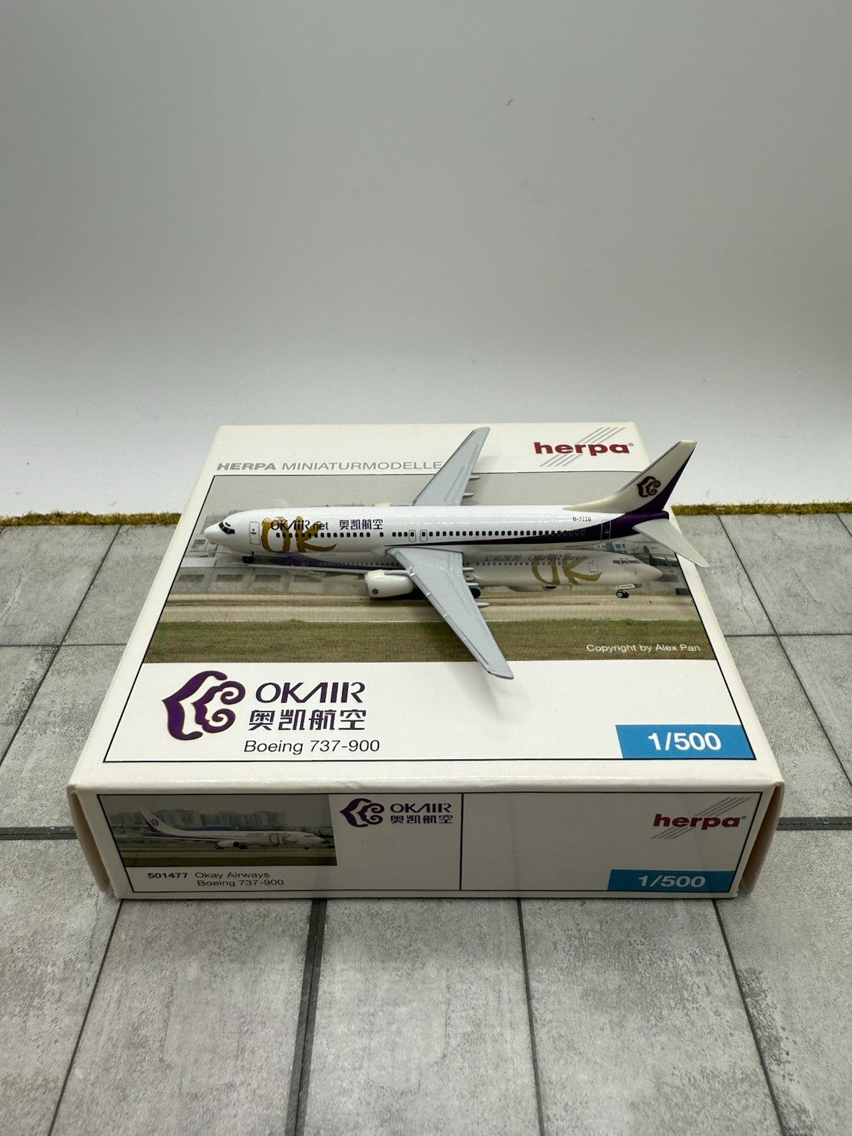 Herpa Wings 1:500 OK Air 737-900