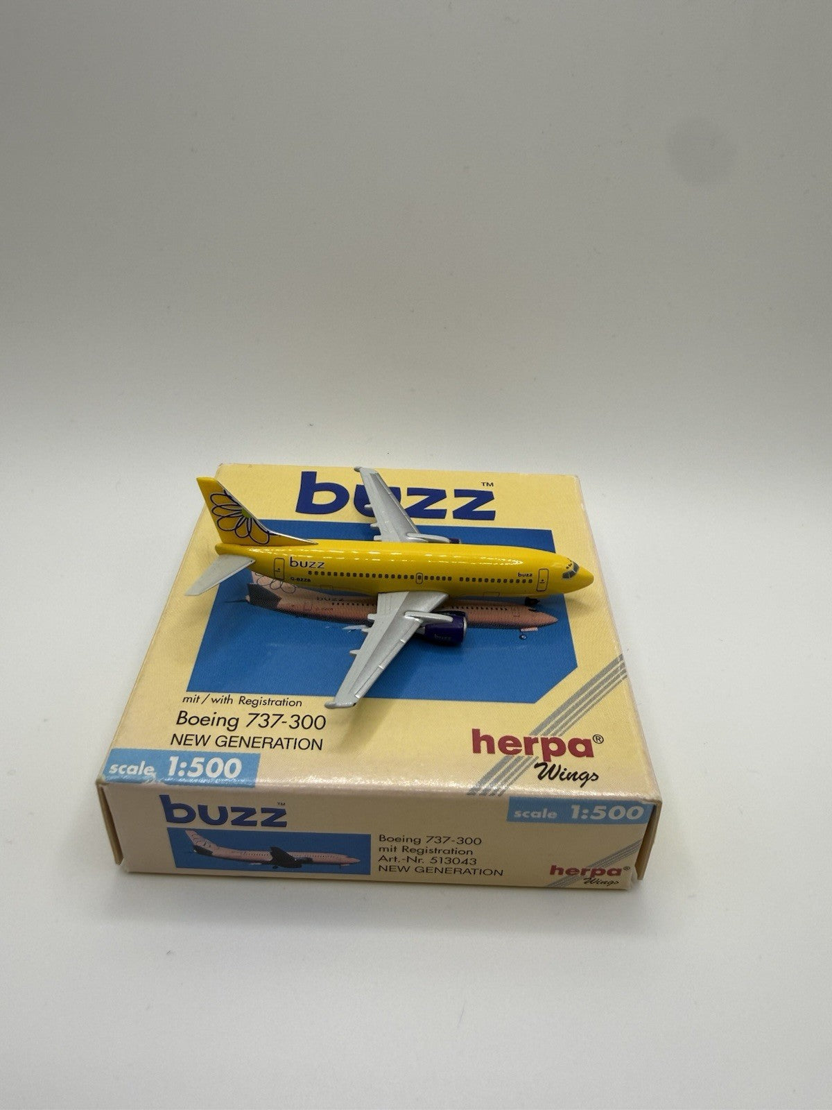 Herpa Wings 1:500 Buzz 737-300