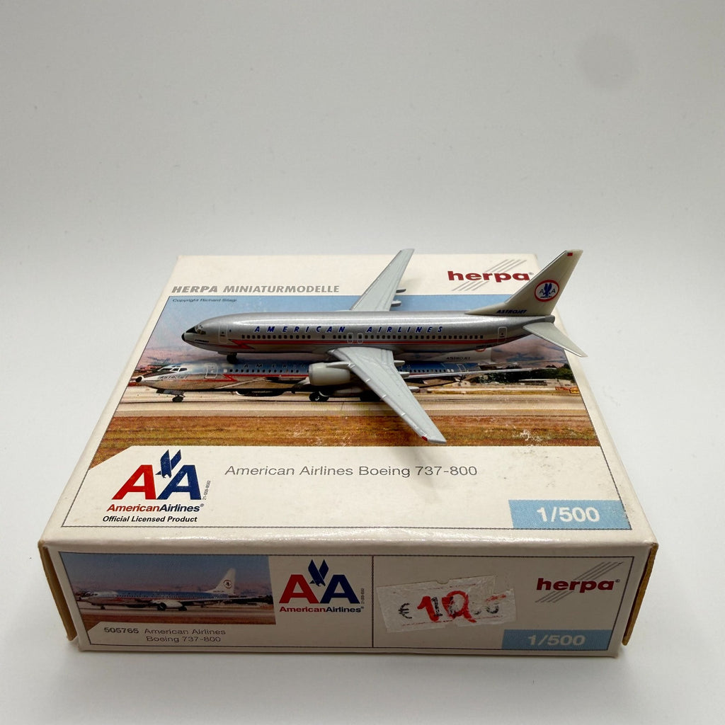 Herpa Wings 1:500 American Airlines 737-800