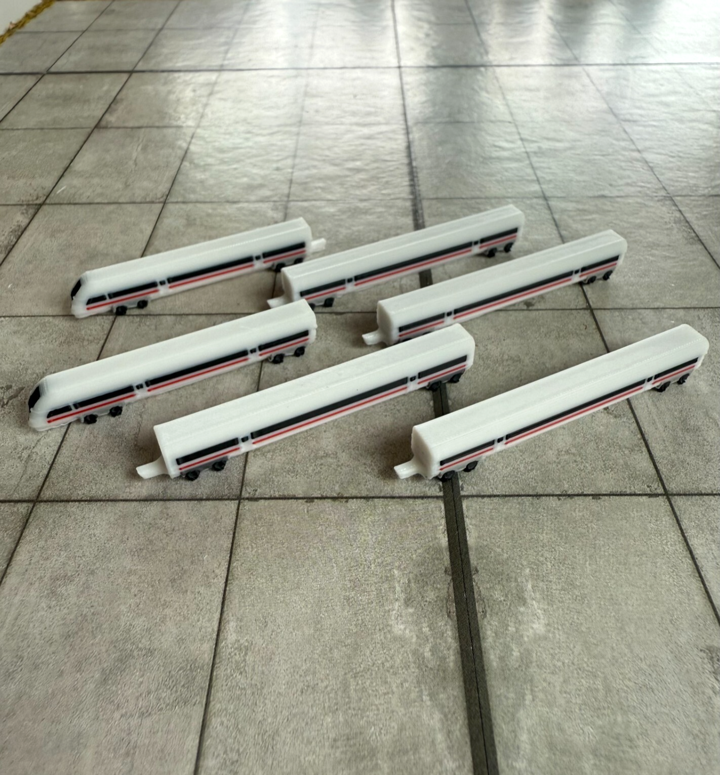 für Herpa Wings 1:500 6x Zug Train GSE / Airport Accessoires