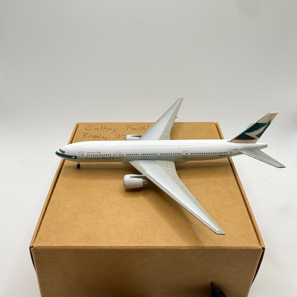 Herpa Wings 1:500 Cathay Pacific 777-200