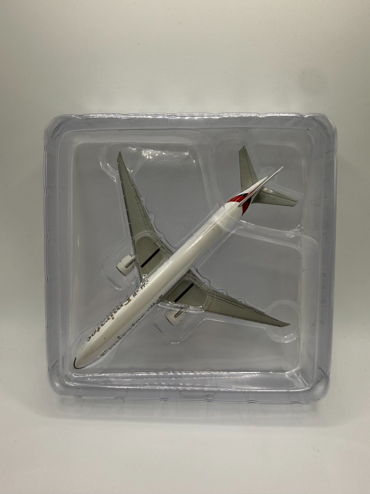 Herpa Wings 1:500 Emirates 777-300ER