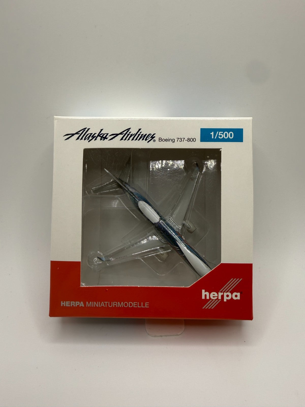 Herpa Wings 1:500 Alaska Airlines 737-800 Salmon Thirty 