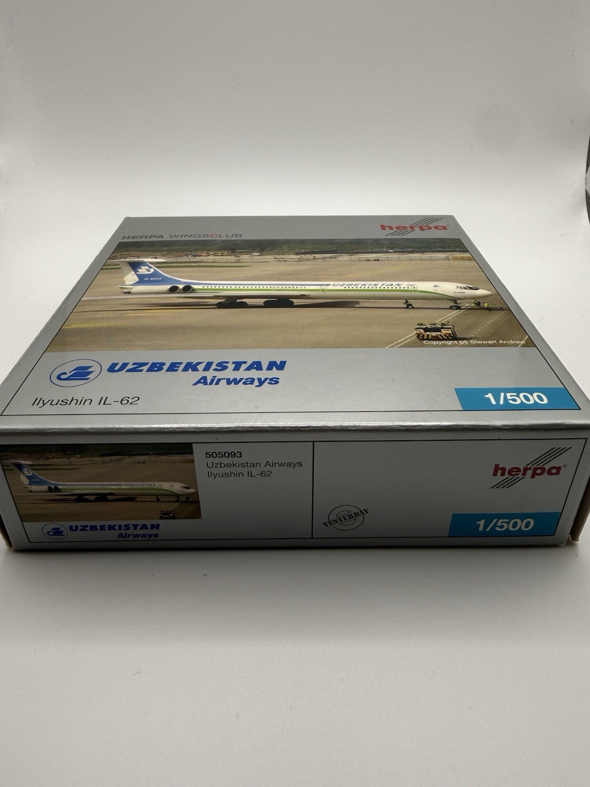 Herpa Wings 1:500 Uzbekistan Airways IL-62