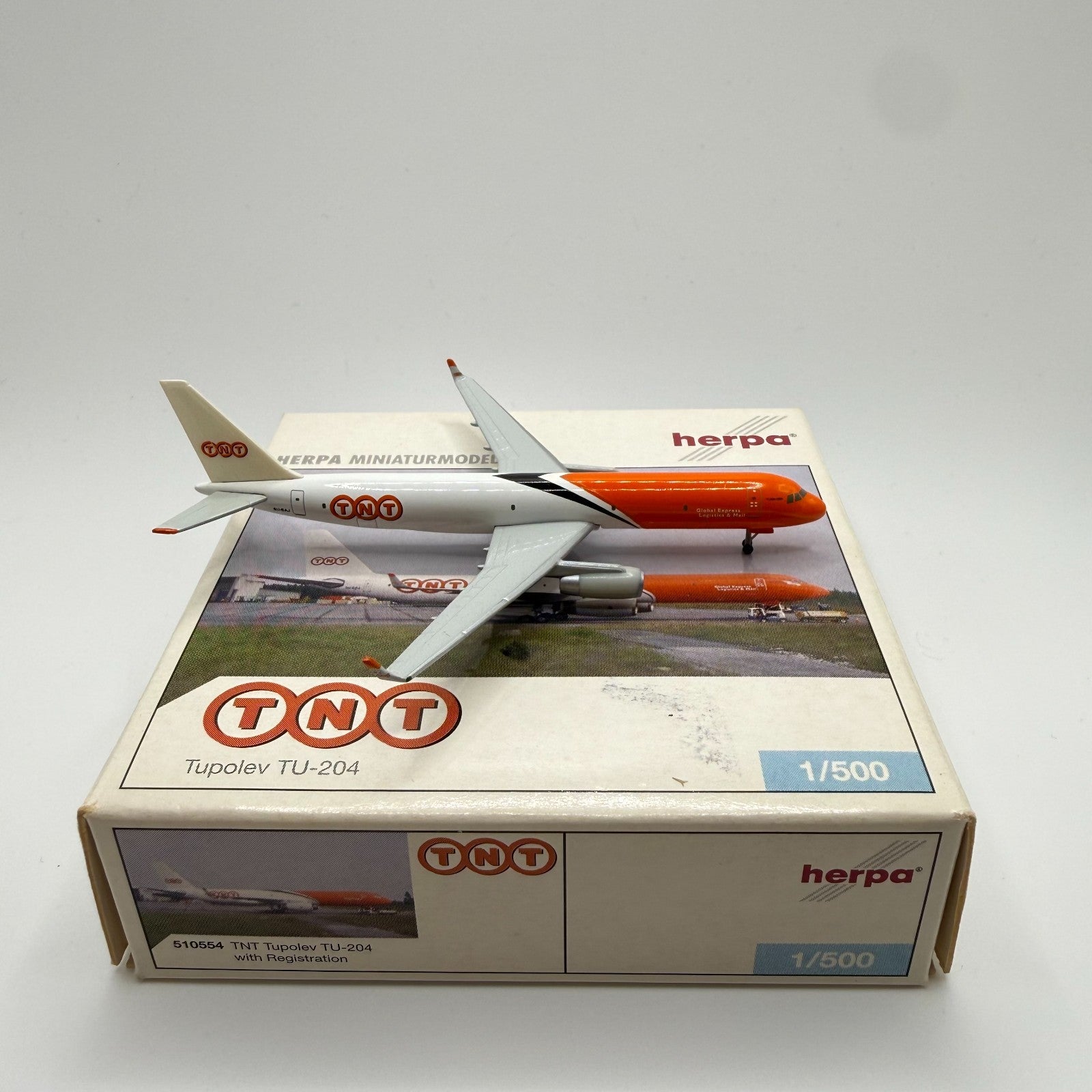 Herpa Wings 1:500 TNT Tu-204