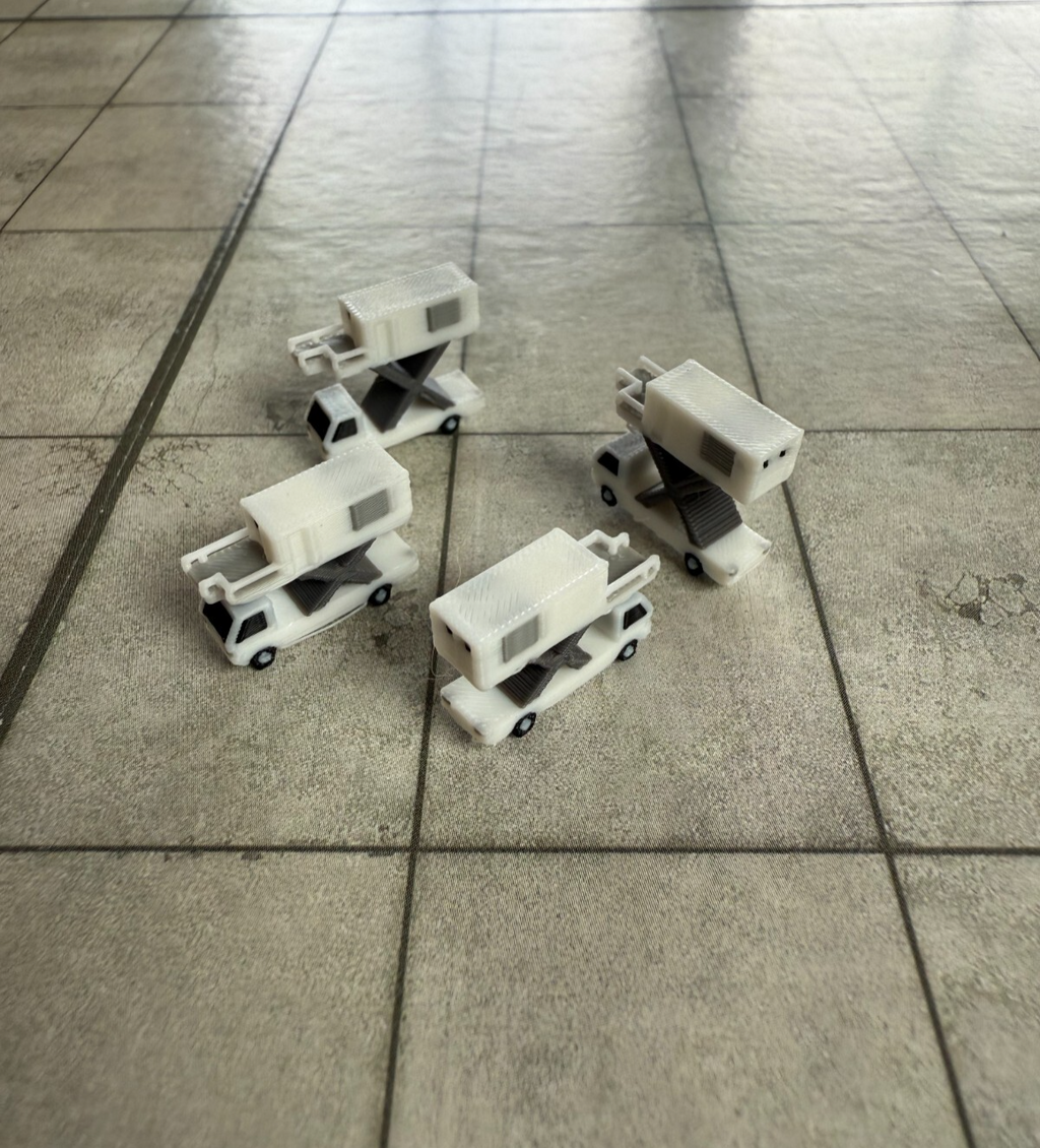 für Herpa Wings 1:500 / 1:400 10x Catering vehicles  GSE / Airport Accessoires