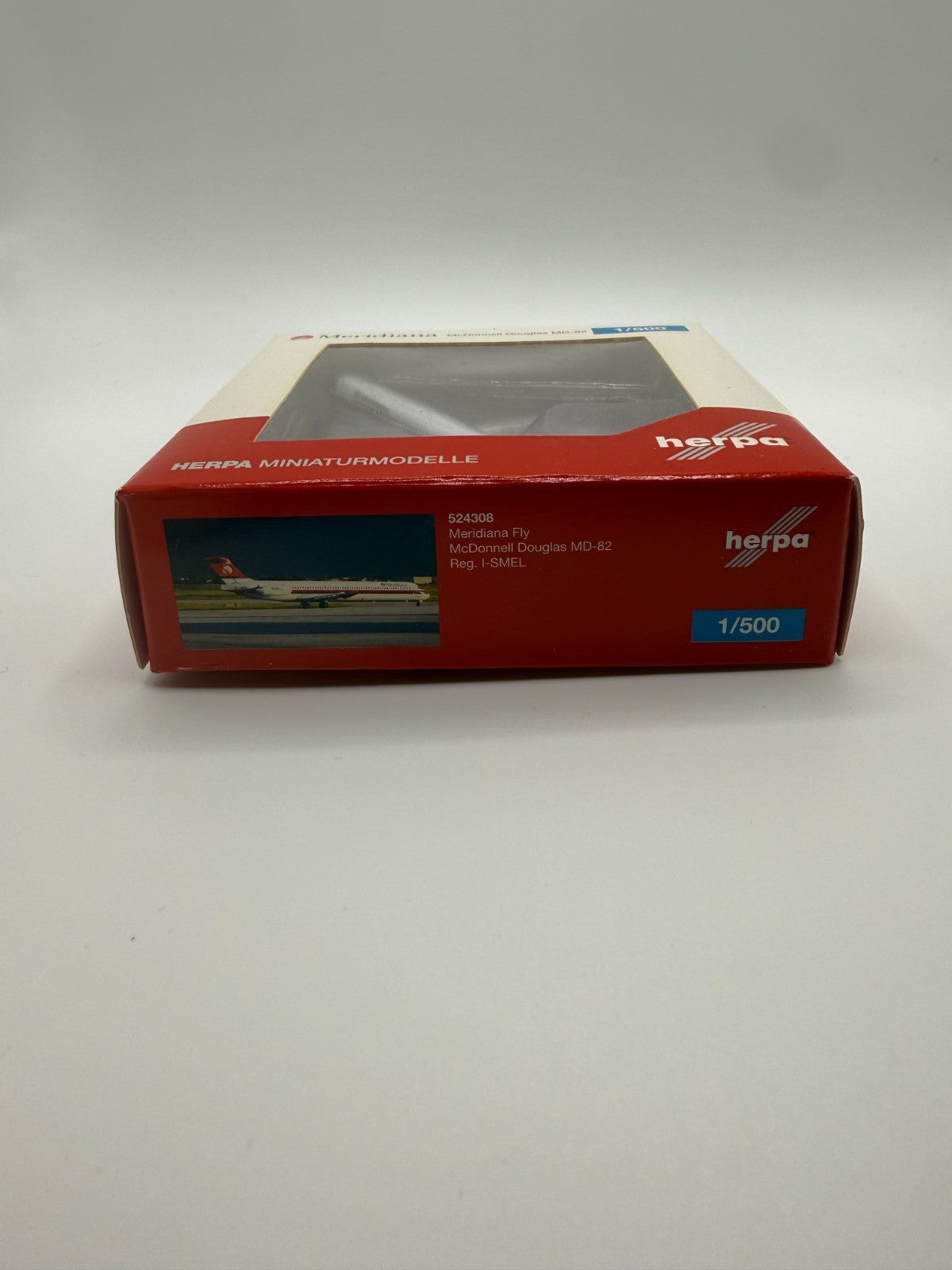 Herpa Wings 1:500 Meridiana MD-82