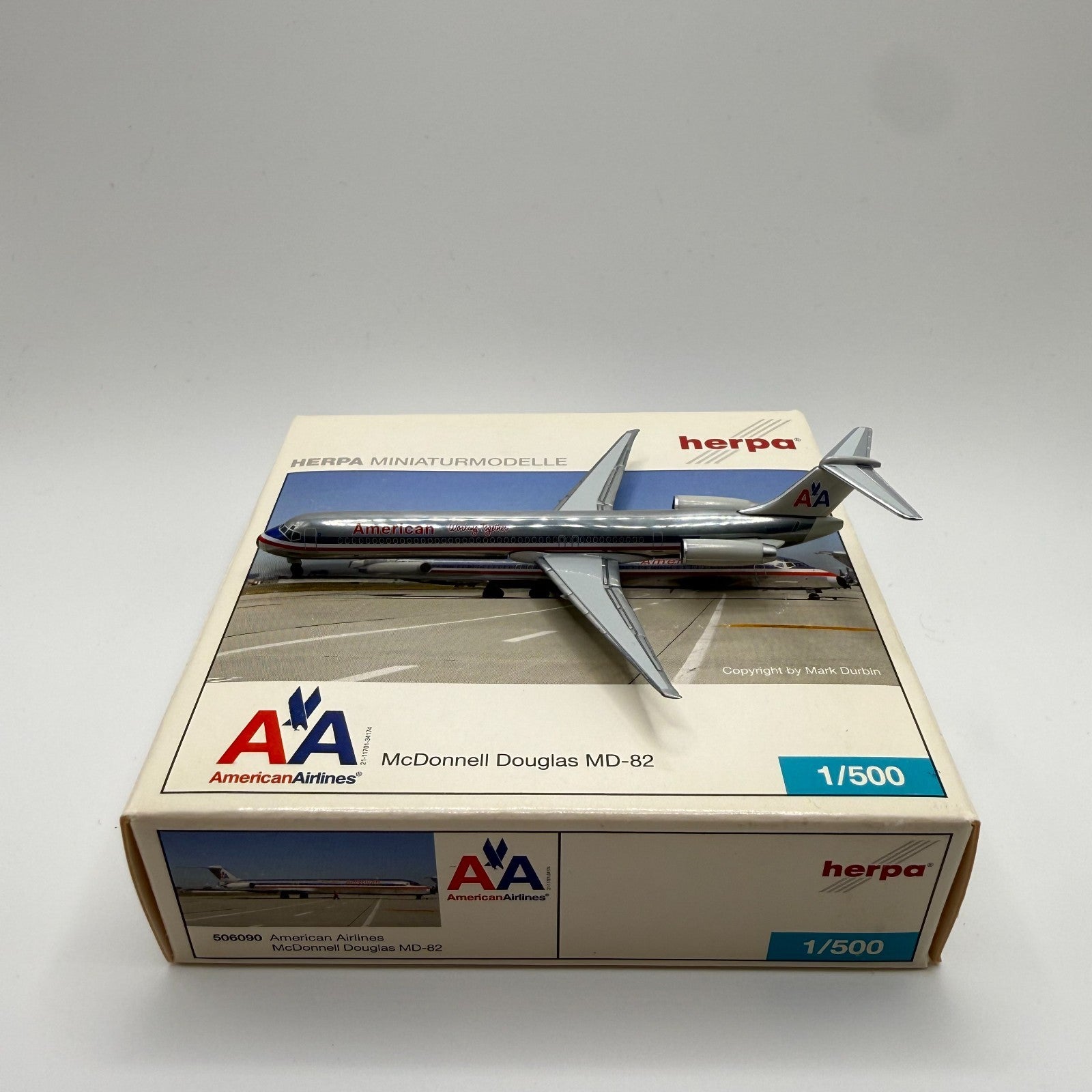 Herpa Wings 1:500 American Airlines MD-82