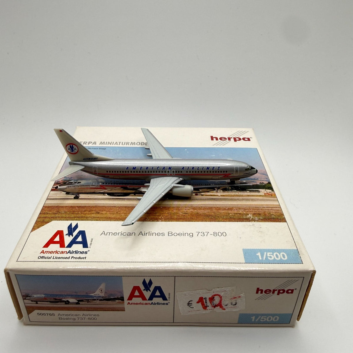 Herpa Wings 1:500 American Airlines 737-800