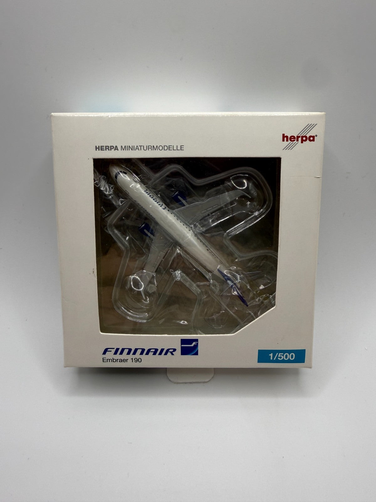 Herpa Wings 1:500 Finnair Embraer E190
