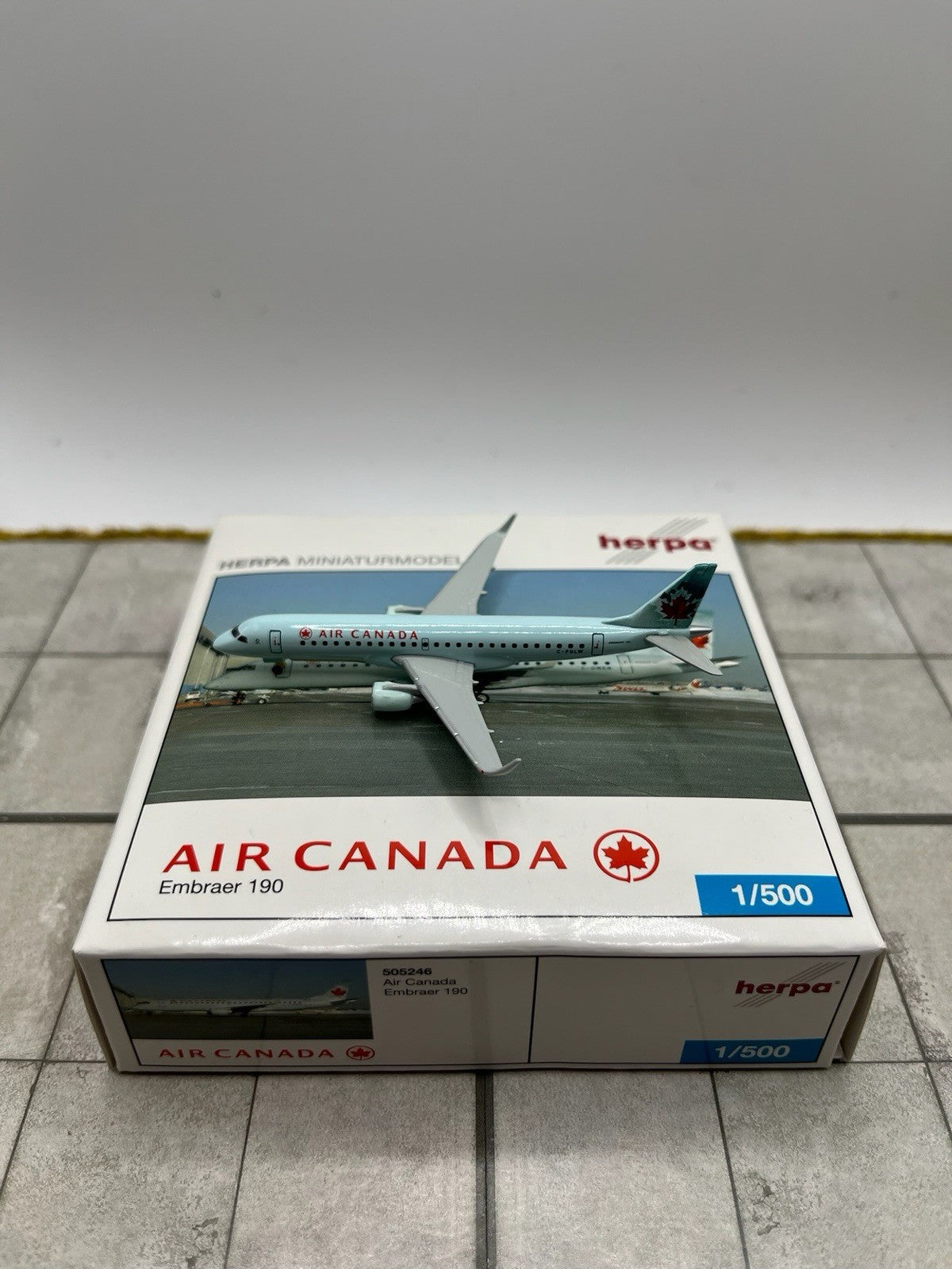 Herpa Wings 1:500 Air Canada E190