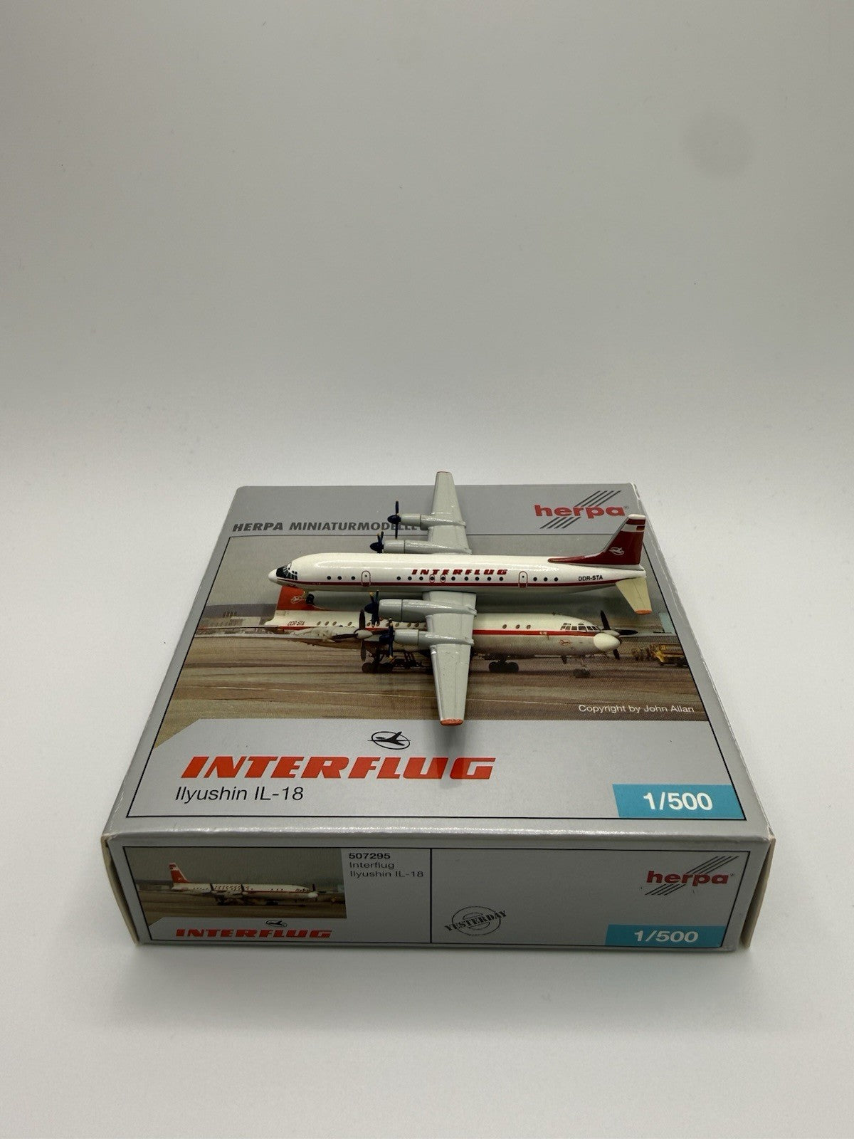Herpa Wings 1:500 Interflug IL-18