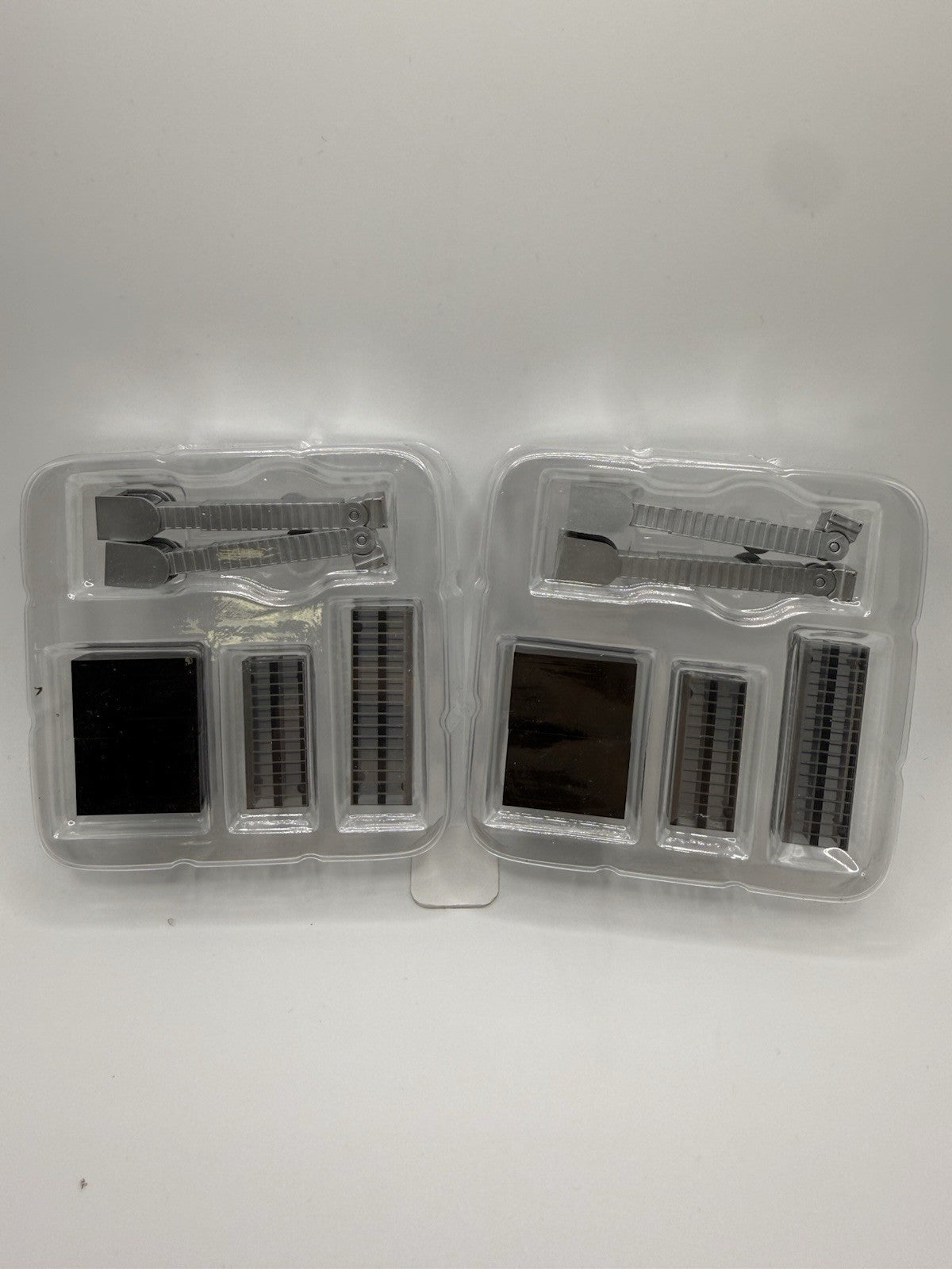 Herpa Wings 1:500 2x Passenger Gate Set Fluggastbrücken Jet Bridges Gangways 2