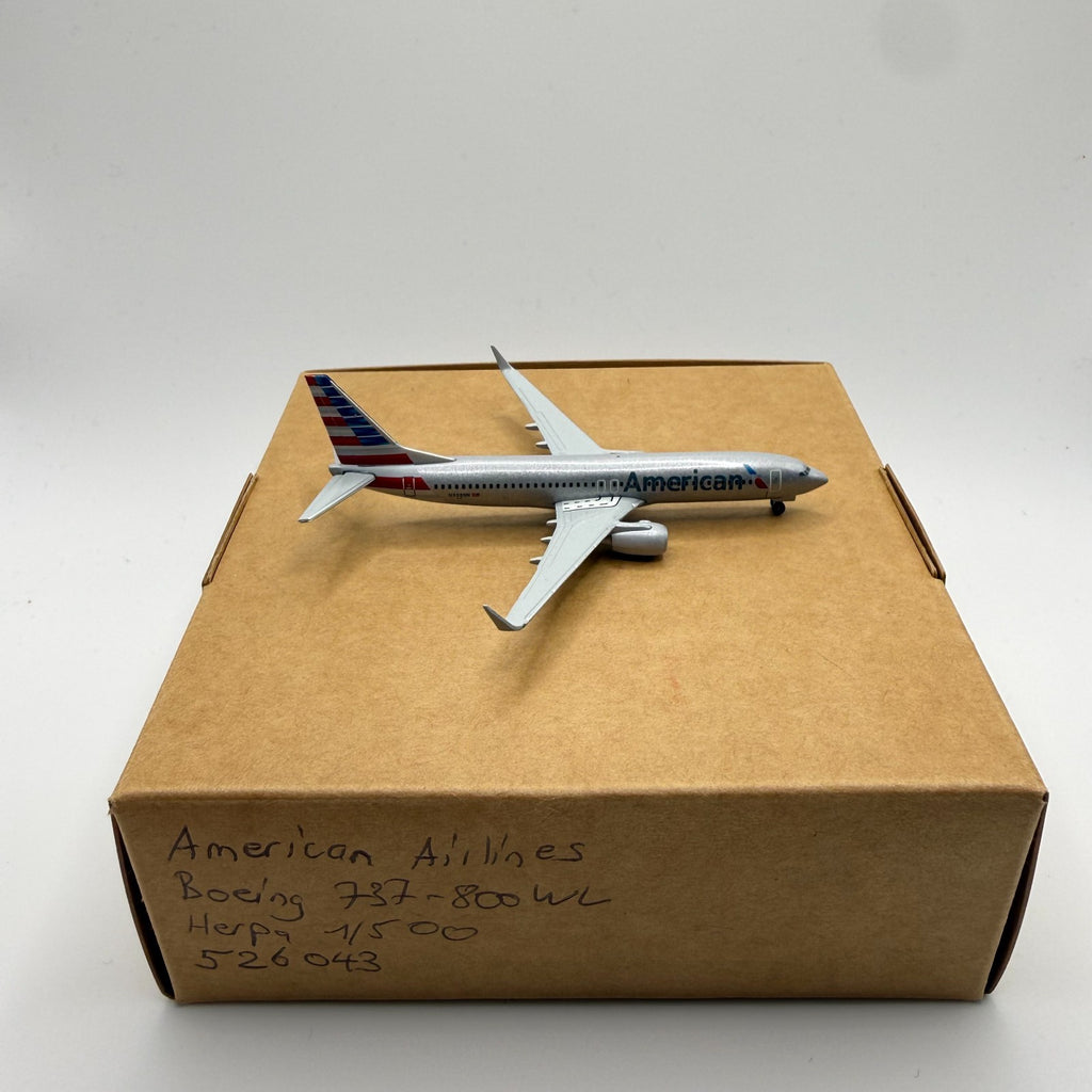 Herpa Wings 1:500 American Airlines 737-800