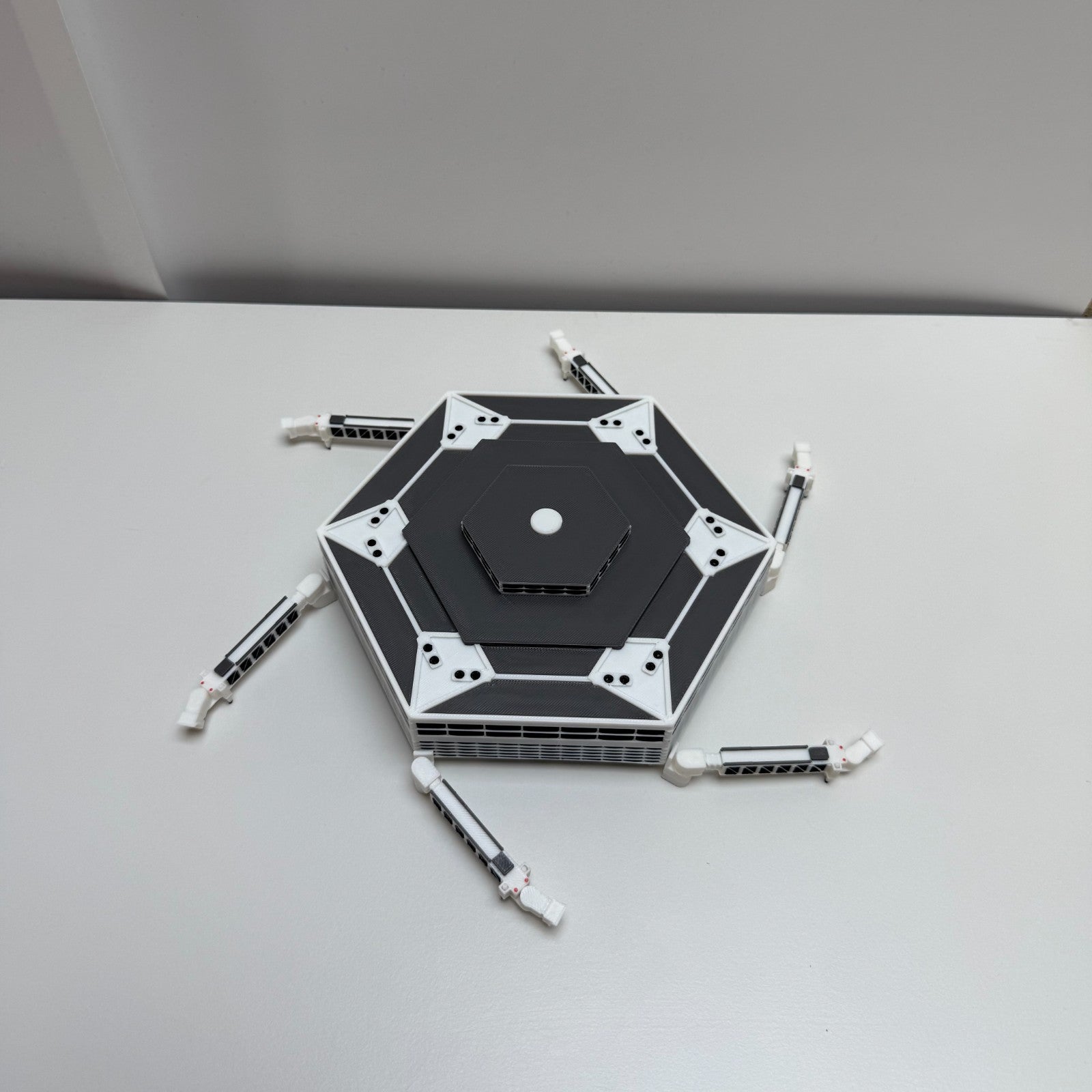 für Herpa Wings 1:500 / 1:400 Hexagon Terminal + Jet bridges Flughafen Airport