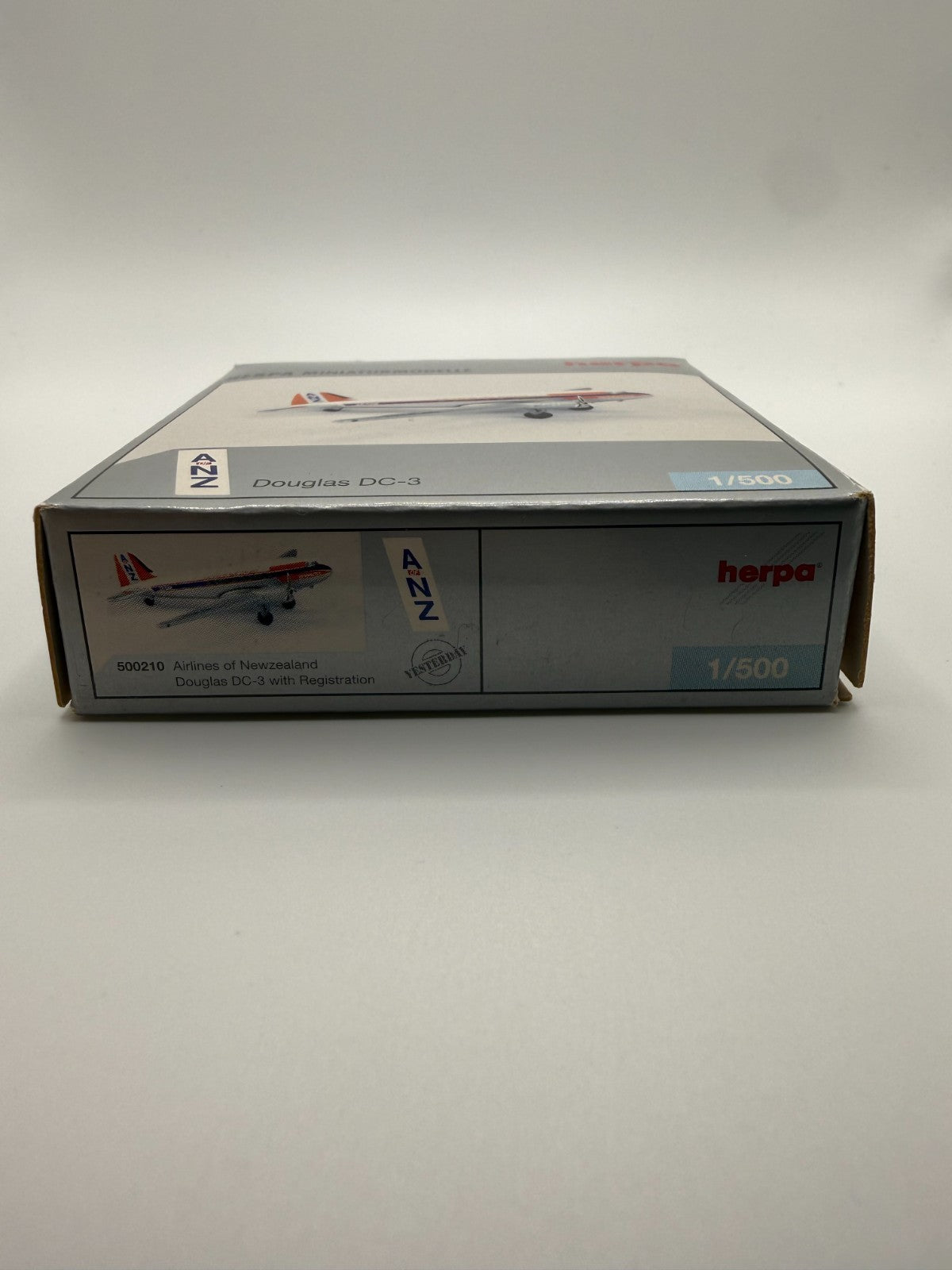 Herpa Wings 1:500 Air New Zealand DC-3