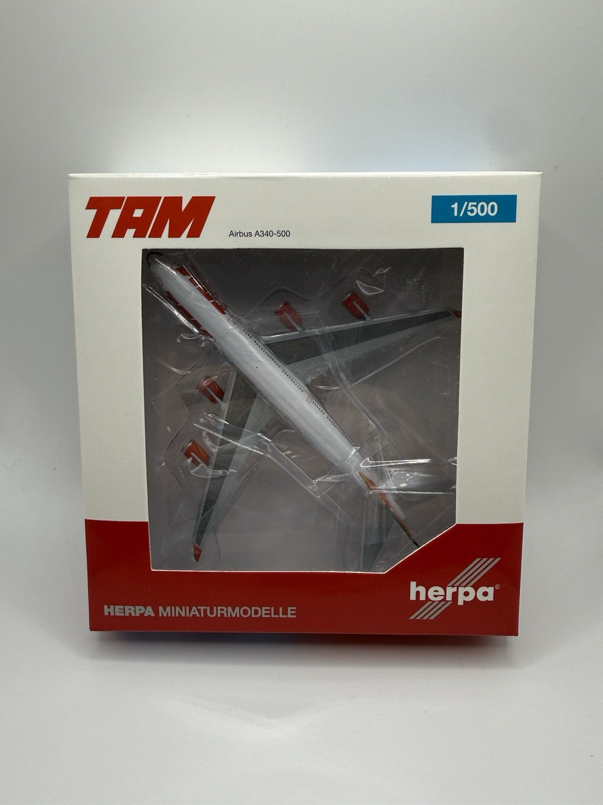 Herpa Wings 1:500 TAM A340-500