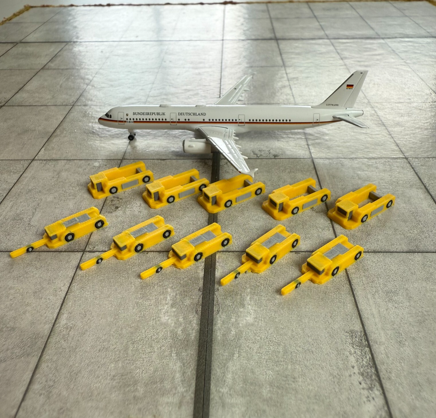 für Herpa Wings 1:500 / 1:400 10x Push back car Schlepper GSE / Airport