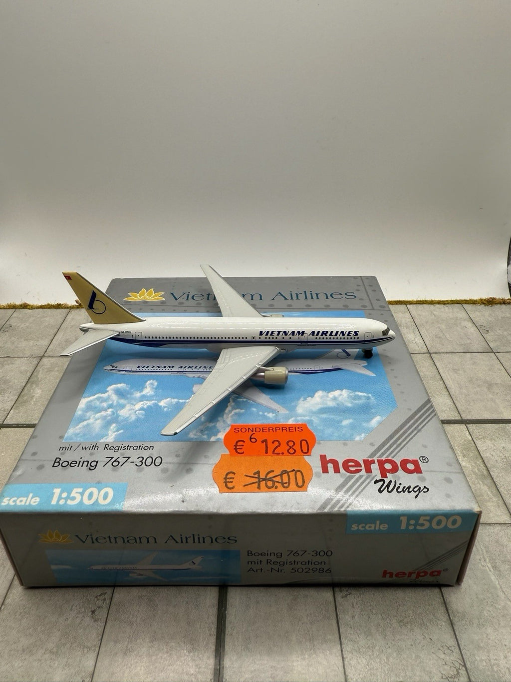 Herpa Wings 1:500 Vietnam Airlines 767-300