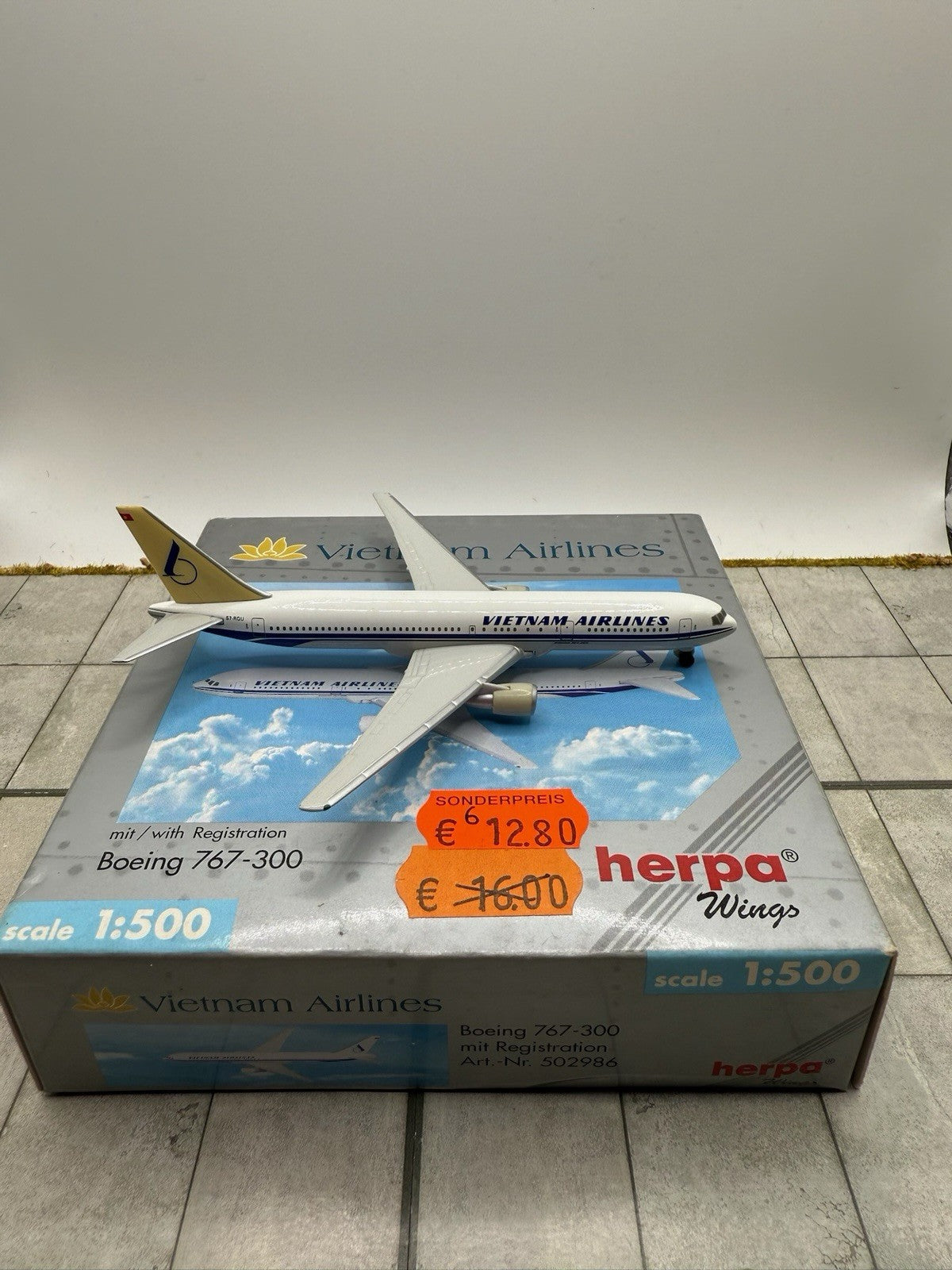 Herpa Wings 1:500 Vietnam Airlines 767-300