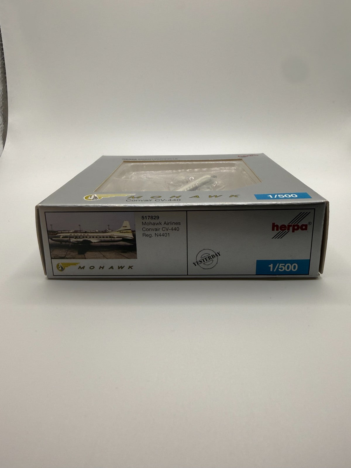 Herpa Wings 1:500 Mohawk Convair CV-440
