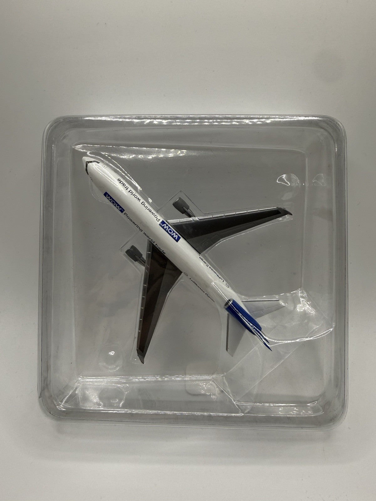 Herpa Wings 1:500 Lufthansa Cargo MD-11F WOW