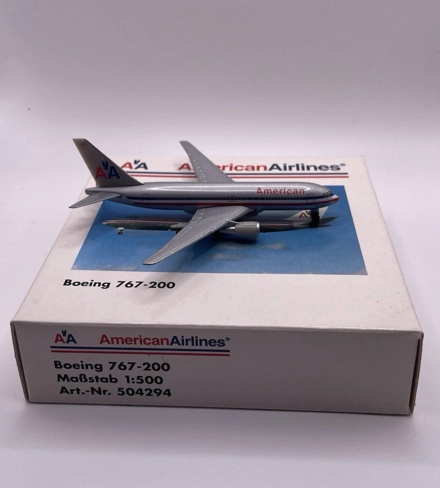 Herpa Wings 1:500 American Airlines 767-300