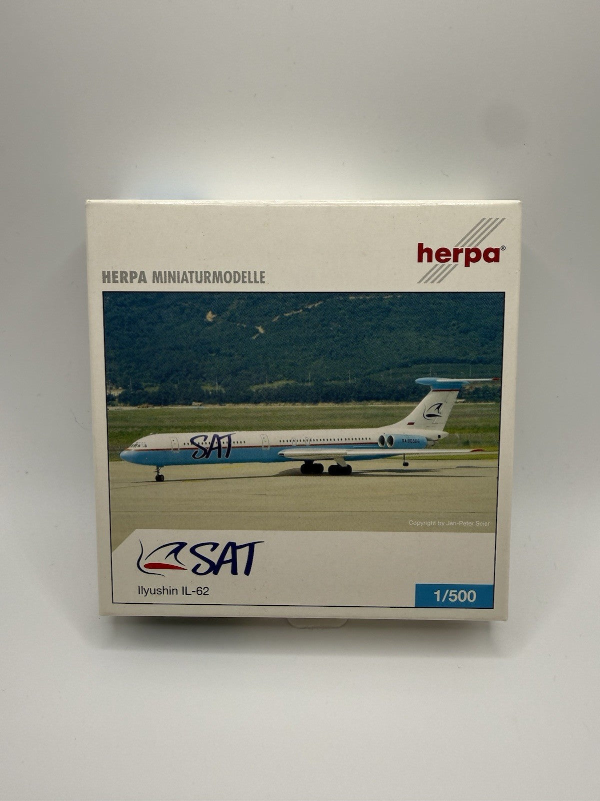 Herpa Wings 1:500 SAT Airlines IL-62