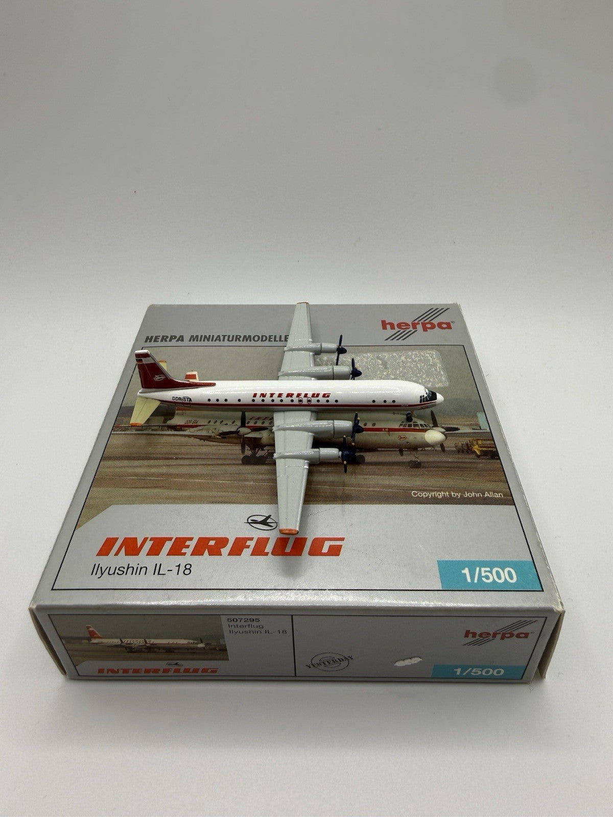 Herpa Wings 1:500 Interflug IL-18