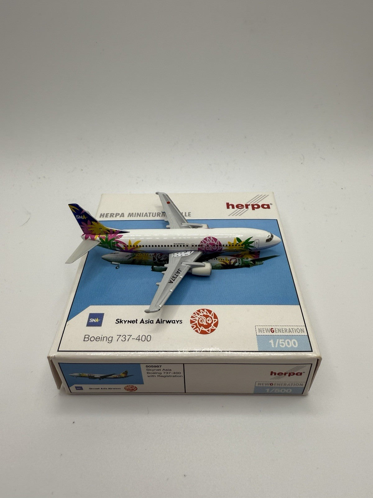 Herpa Wings 1:500 Skynet Asia Airways 737-400