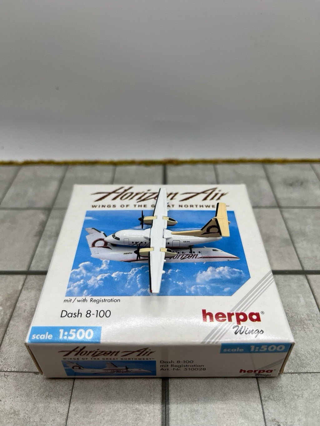 Herpa Wings 1:500 Horizon Dash 8-100
