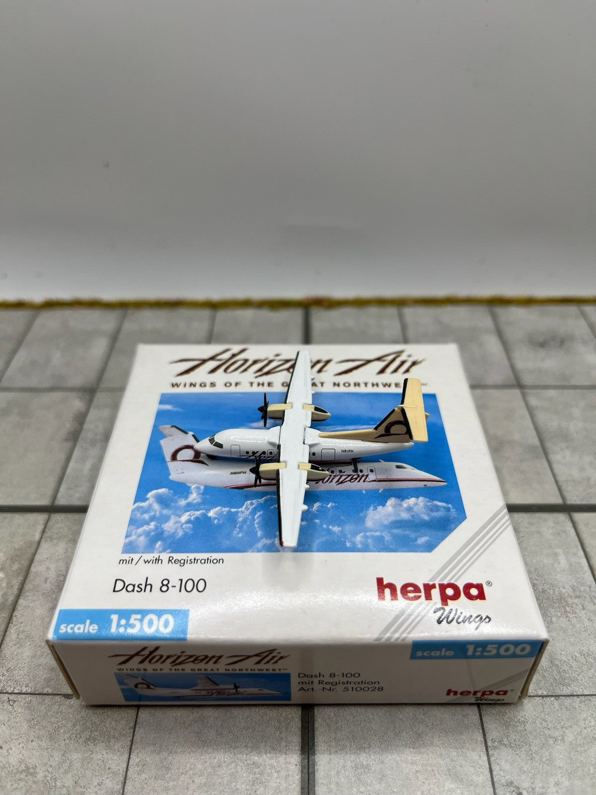 Herpa Wings 1:500 Horizon Dash 8-100