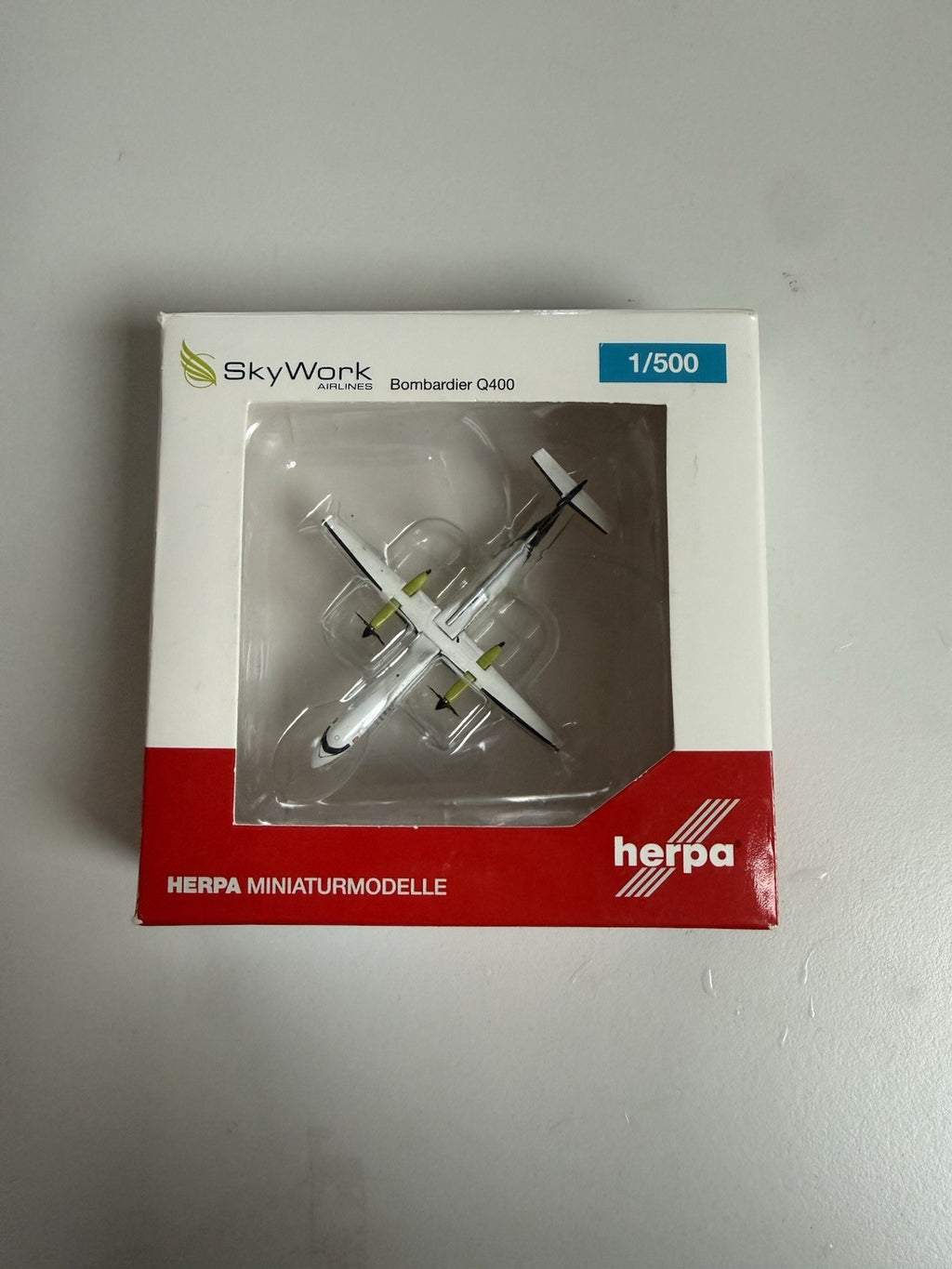 Herpa Wings 1:500 Skywork Airlines Dash 8 Q400