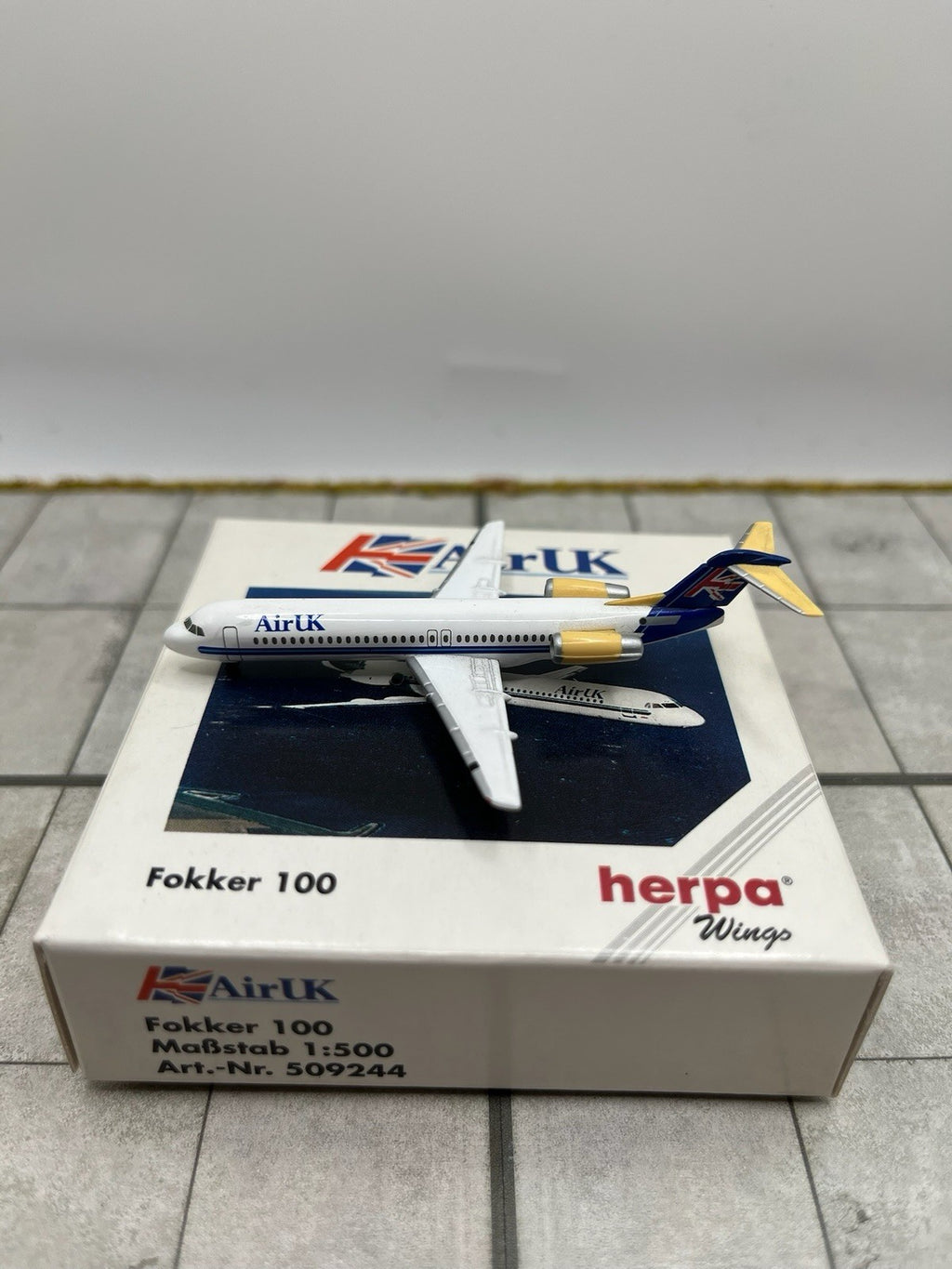 Herpa Wings 1:500 Air UK Fokker 100
