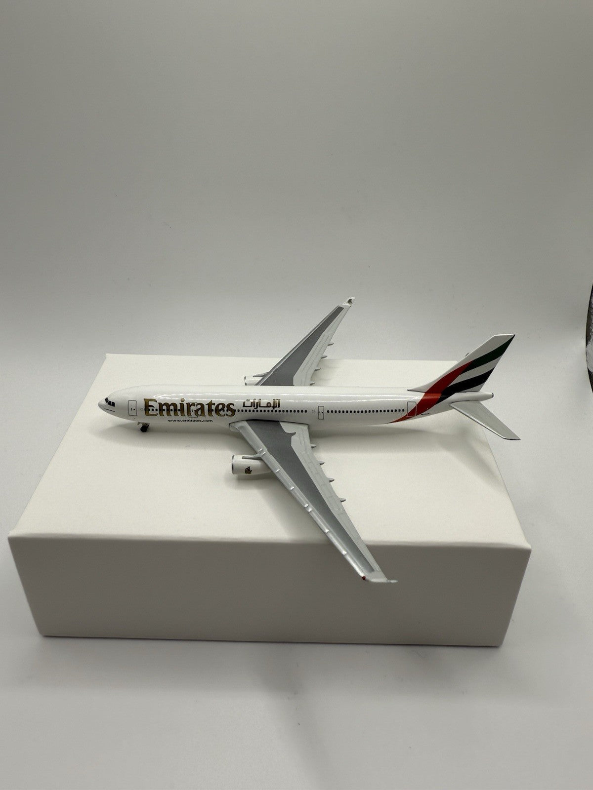 Herpa Wings 1:500 Emirates A330-200