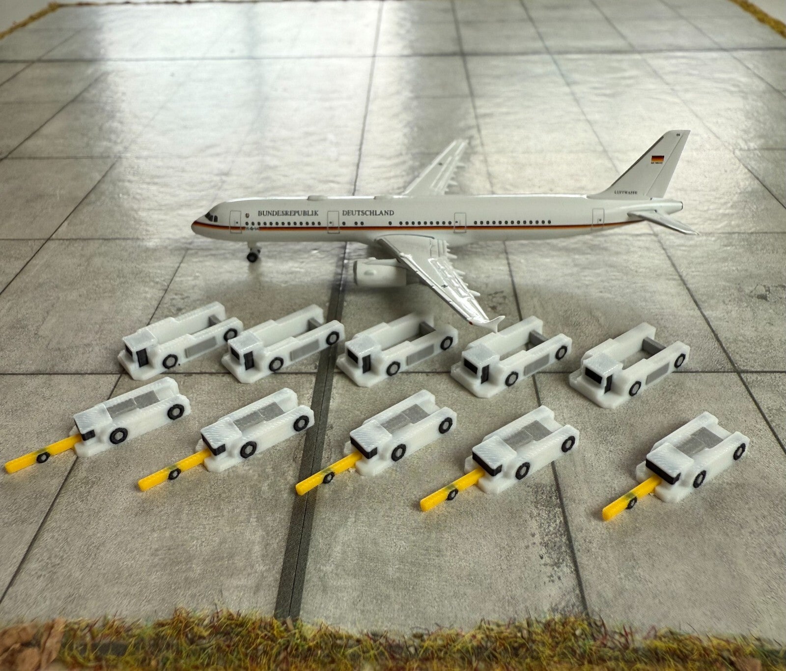 für Herpa Wings 1:500 / 1:400 10x Push back car Schlepper GSE / Airport