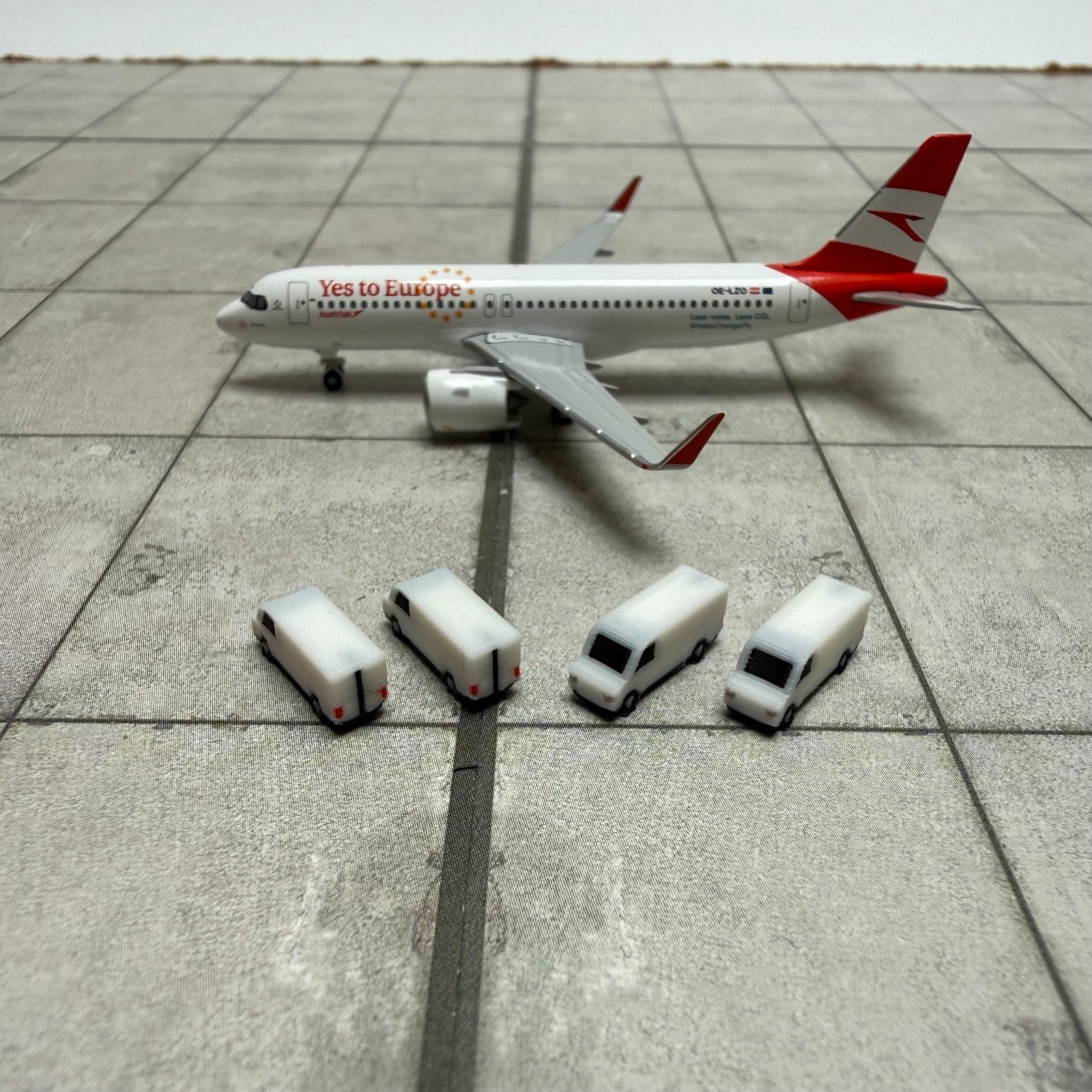 für Herpa Wings 1:500 / 1:400 10x Transporter Airport Service GSE