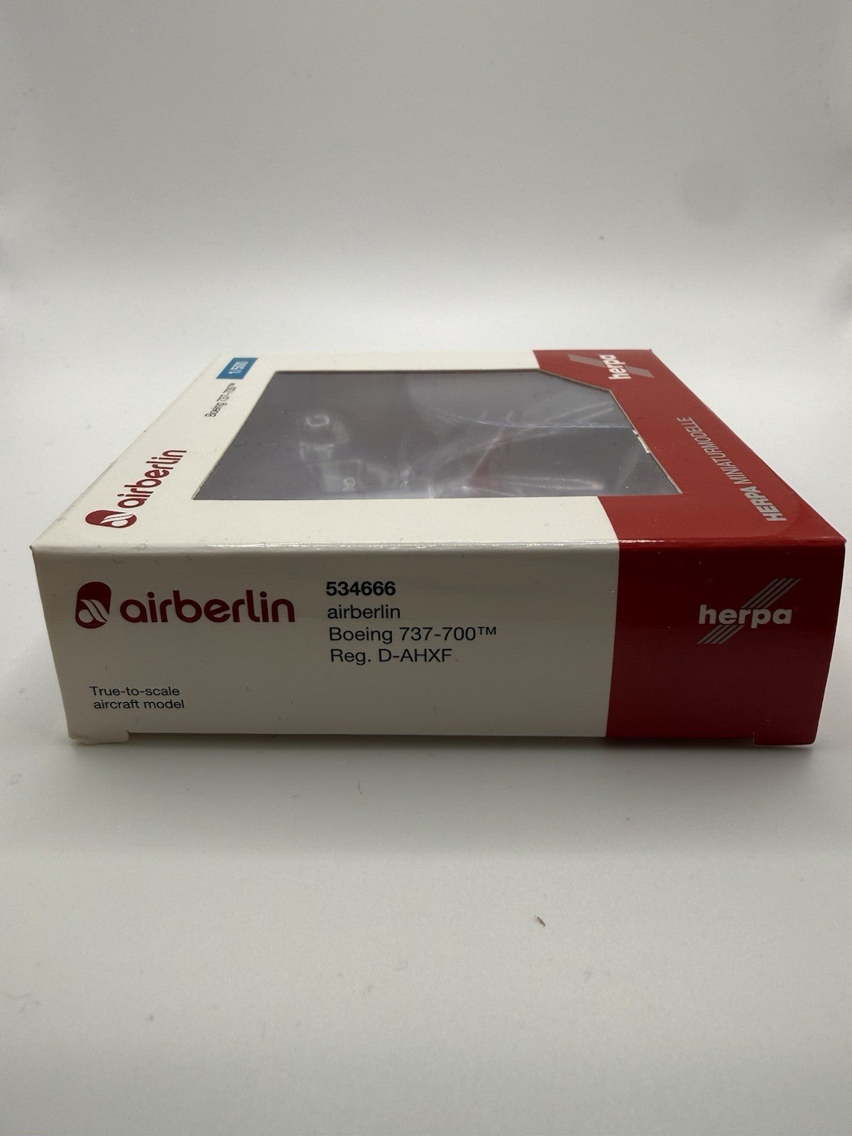 Herpa Wings 1:500 Air Berlin 737-700 D-AHXF