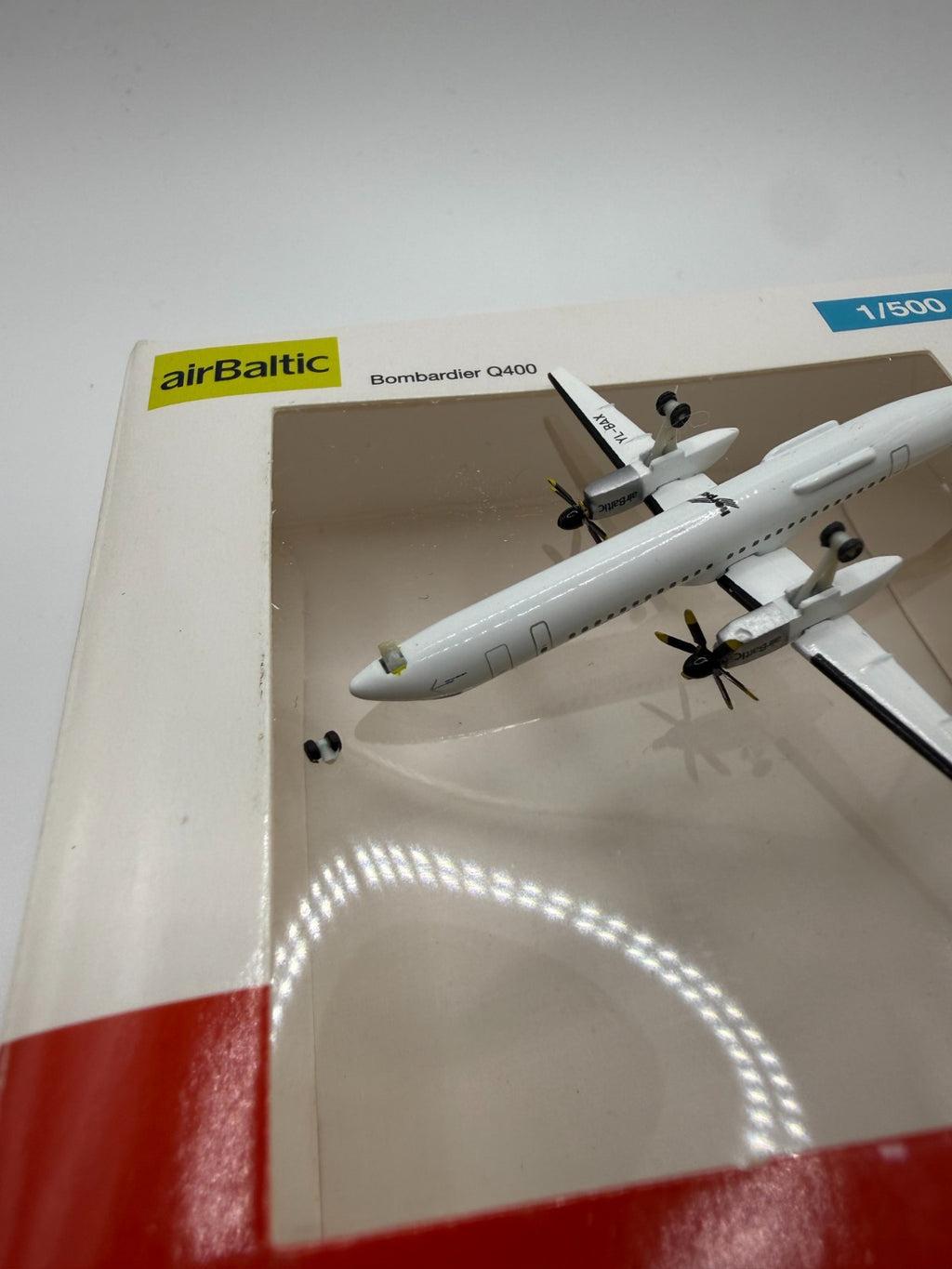 Herpa Wings 1:500 Air Baltic Dash 8 Q400