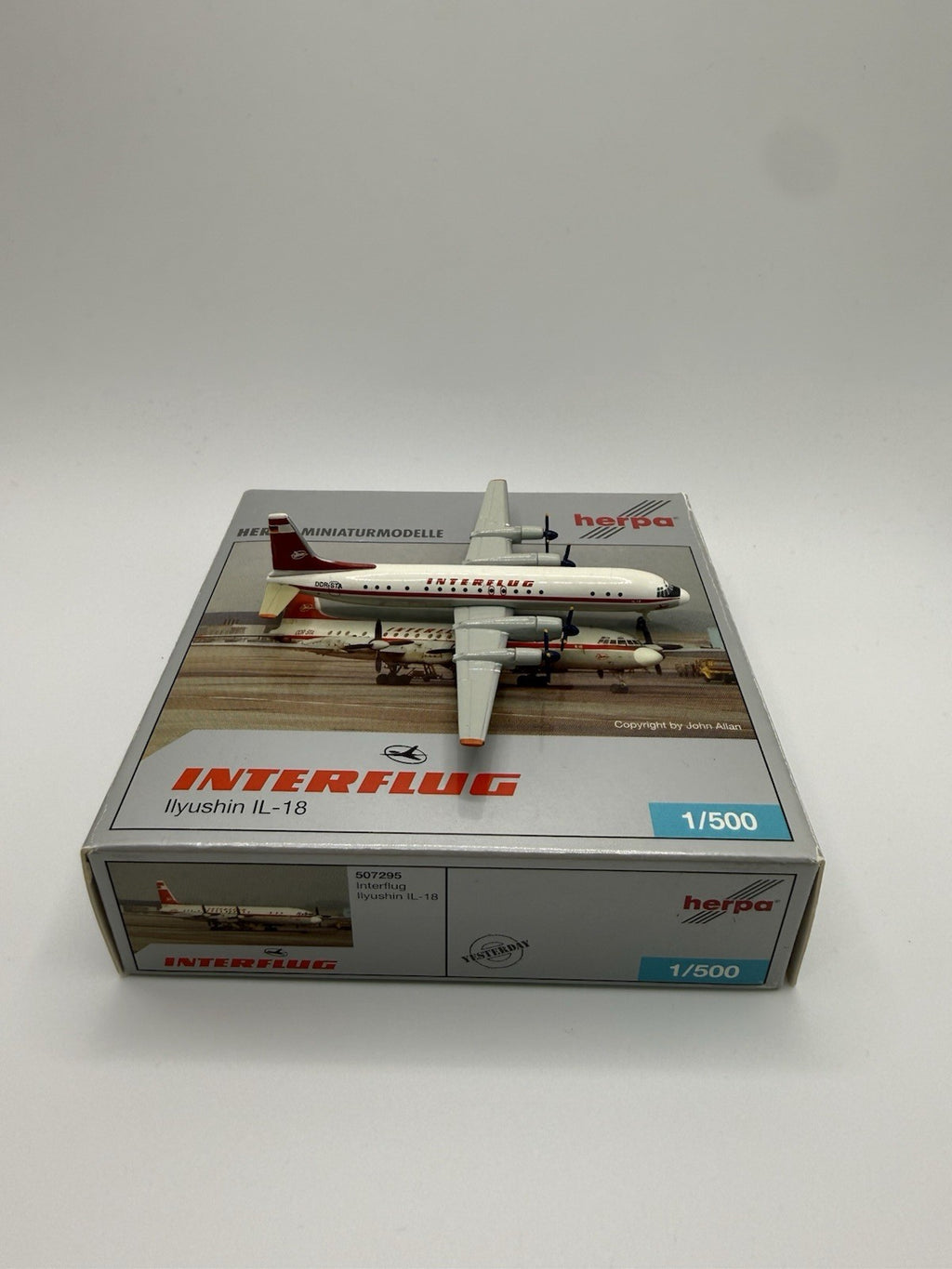 Herpa Wings 1:500 Interflug IL-18