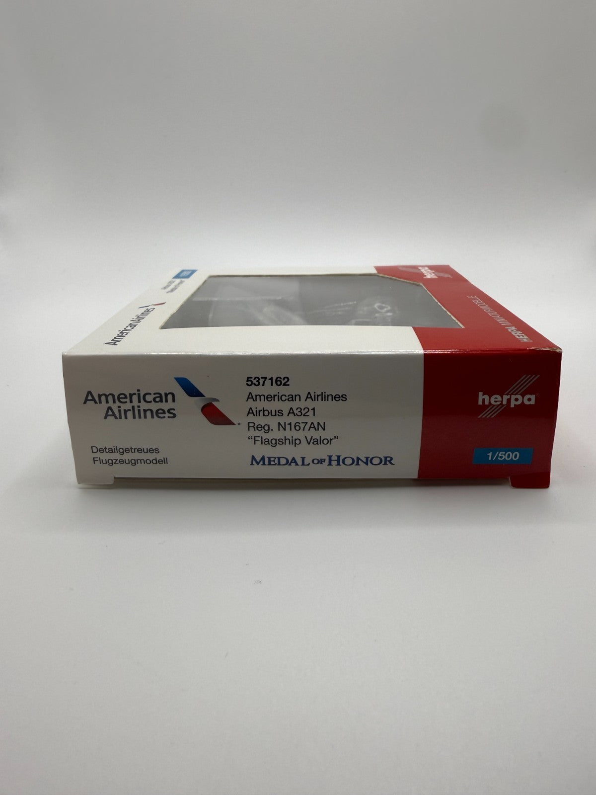 Herpa Wings 1:500 American Airlines A321 Medal of Honor