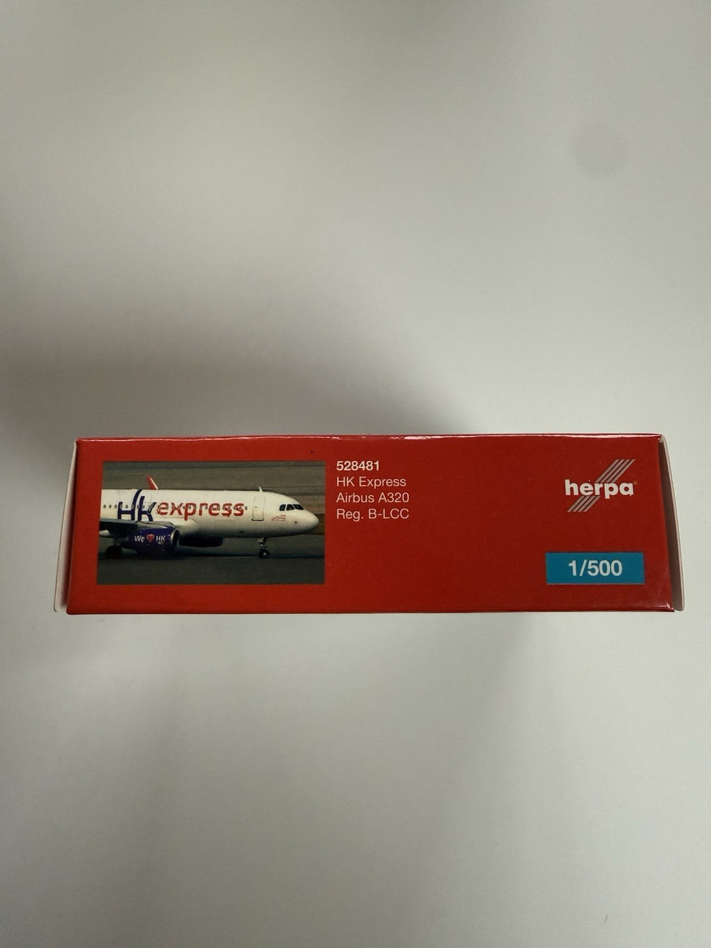 Herpa Wings 1:500 HK Express A320