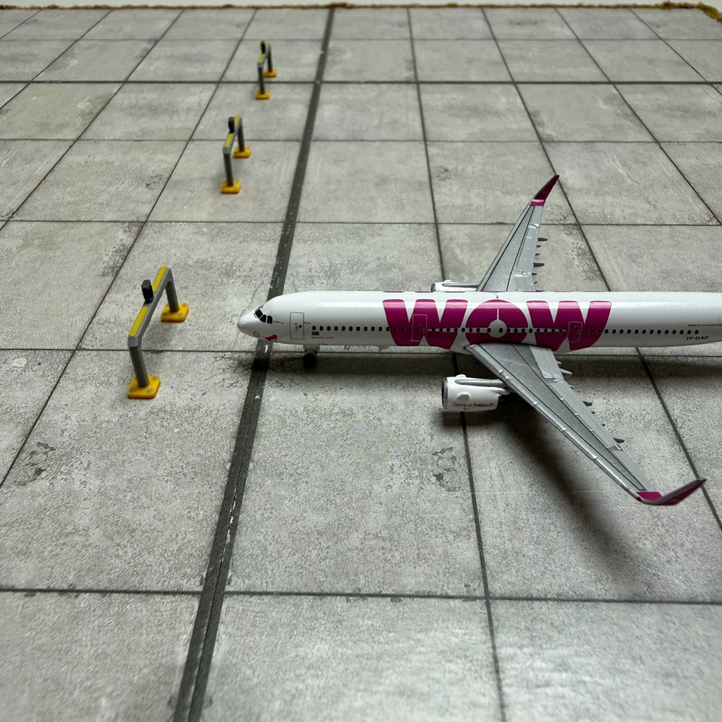 für Herpa Wings 1:500 / 1:400  10x Apron Parking Guidance GSE / Airport