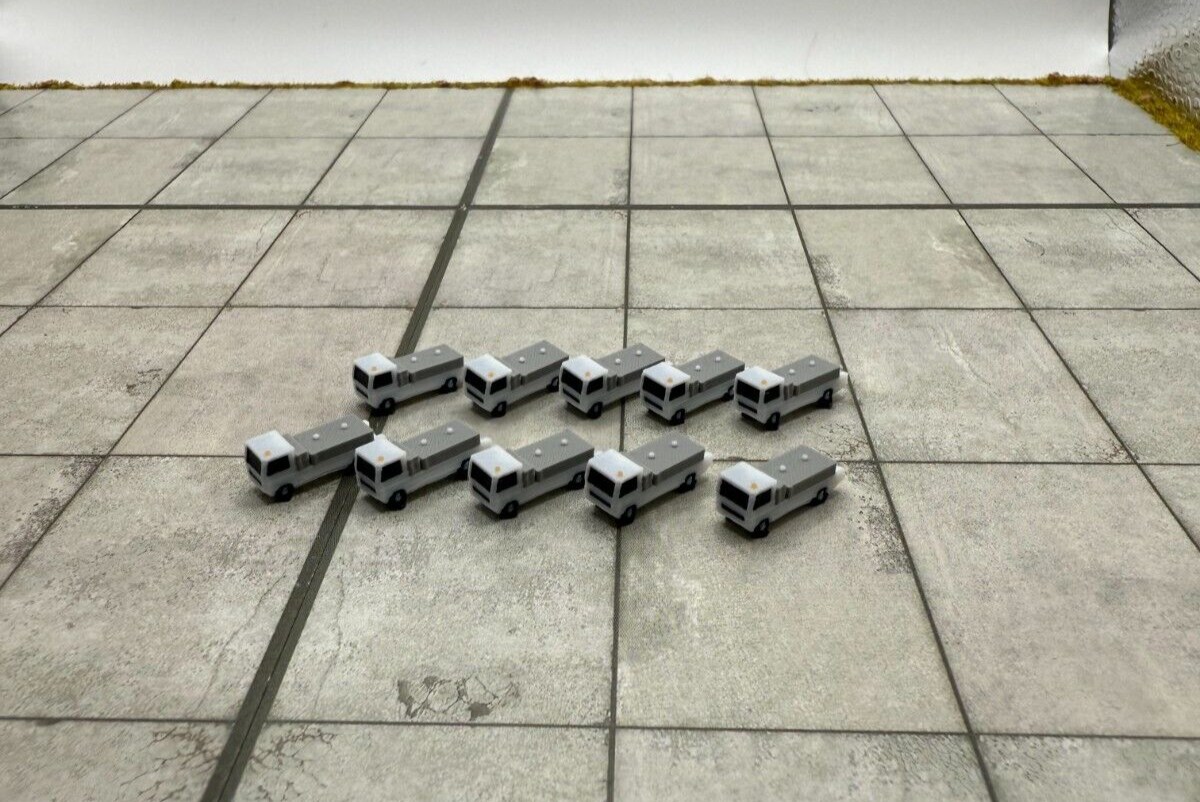 für Herpa Wings 1:500 10x  Lavatory trucks  old version GSE / Airport Accessoire