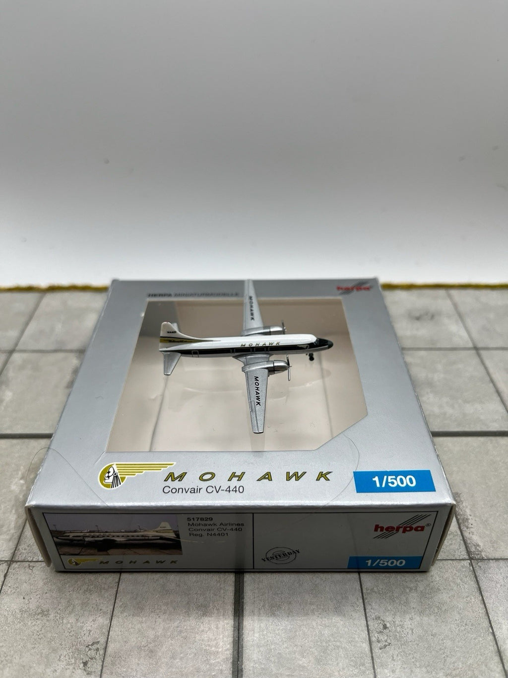 Herpa Wings 1:500 Mohawk Convair CV-440