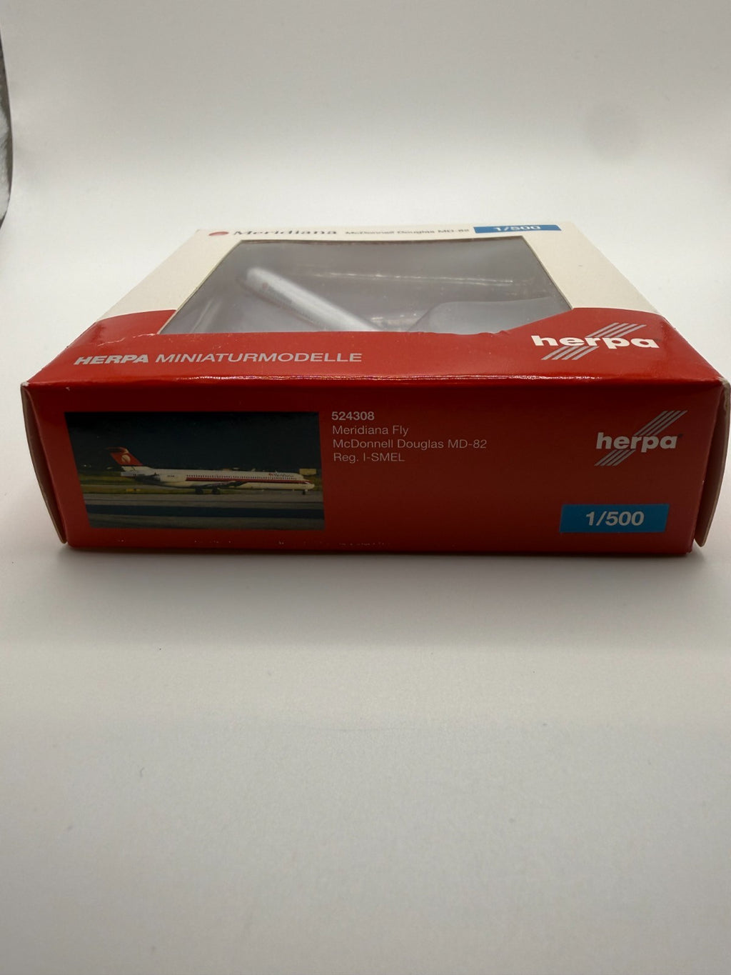Herpa Wings 1:500 Meridiana MD-82