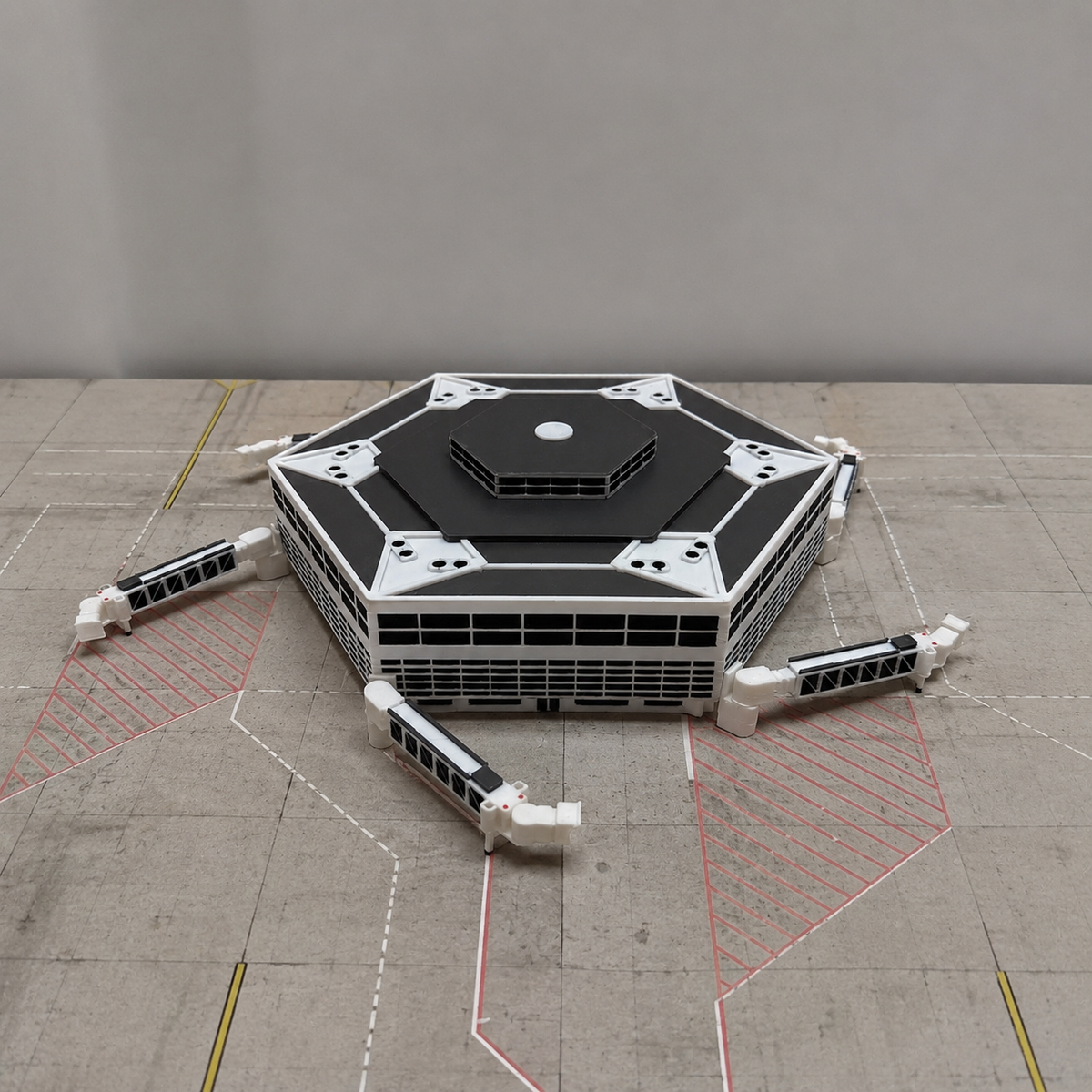 Hexagon Terminal 1:500 / 1:400